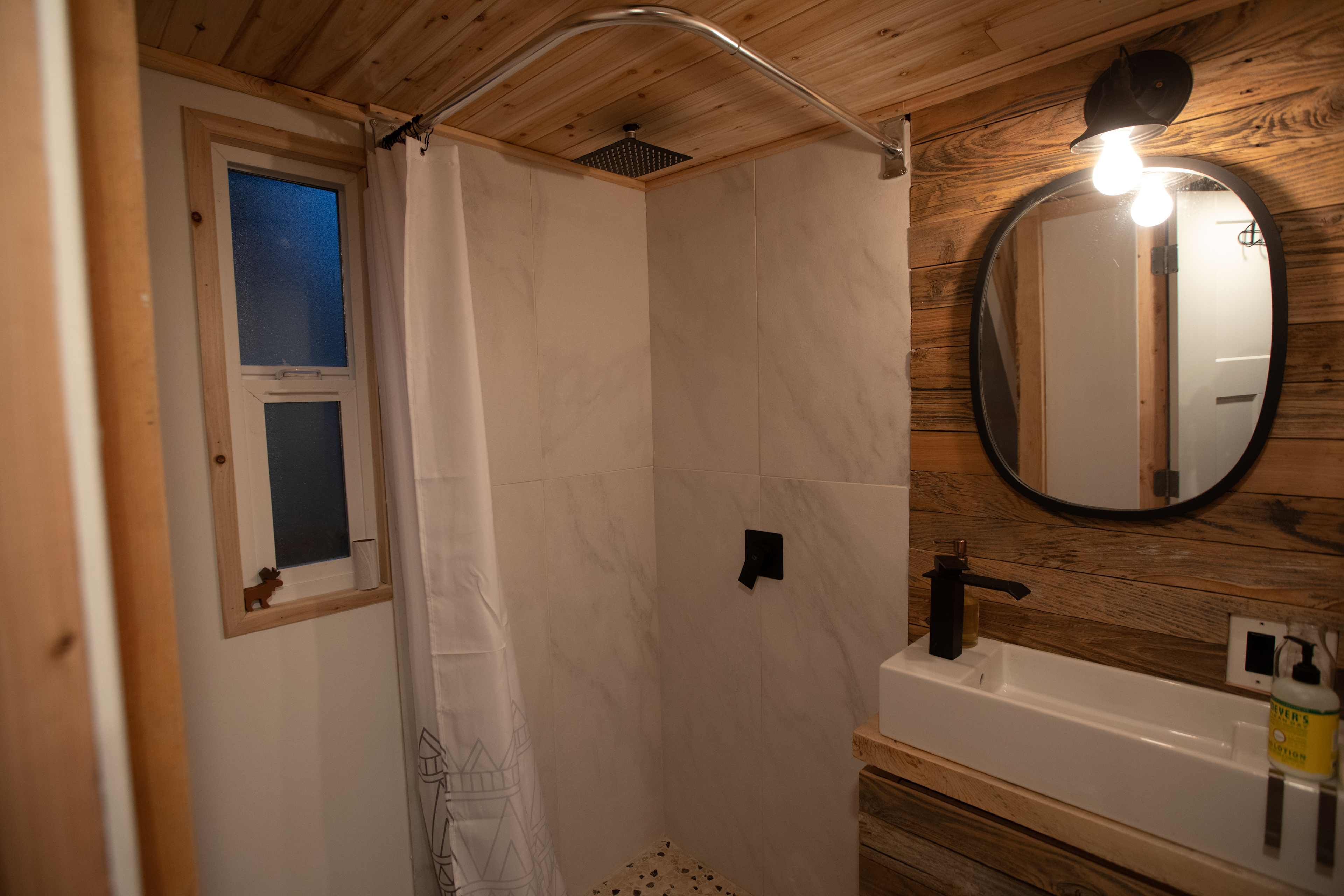 Cozy Tiny Mountain Log Cabin