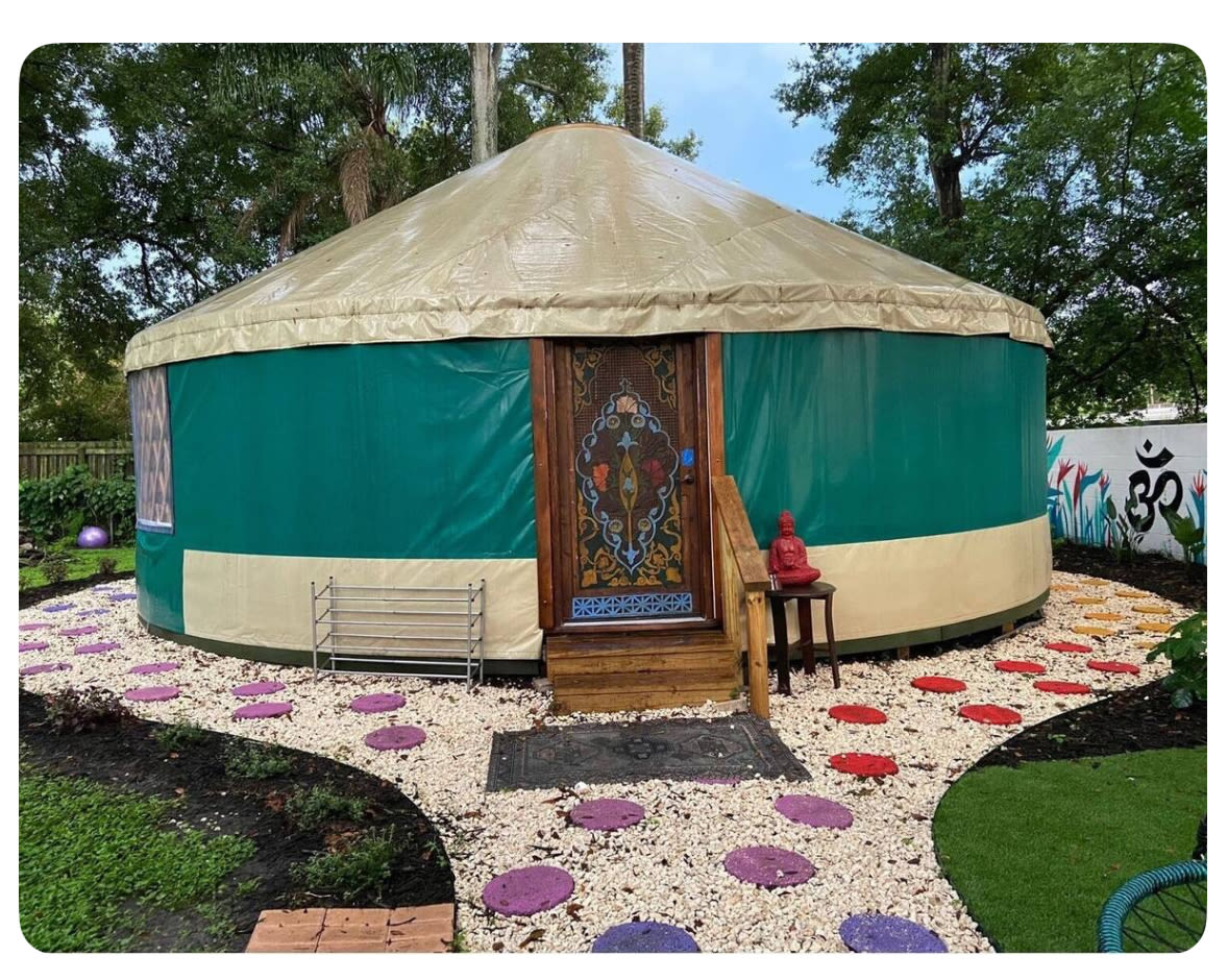 Yurt Glamping Nature in the City