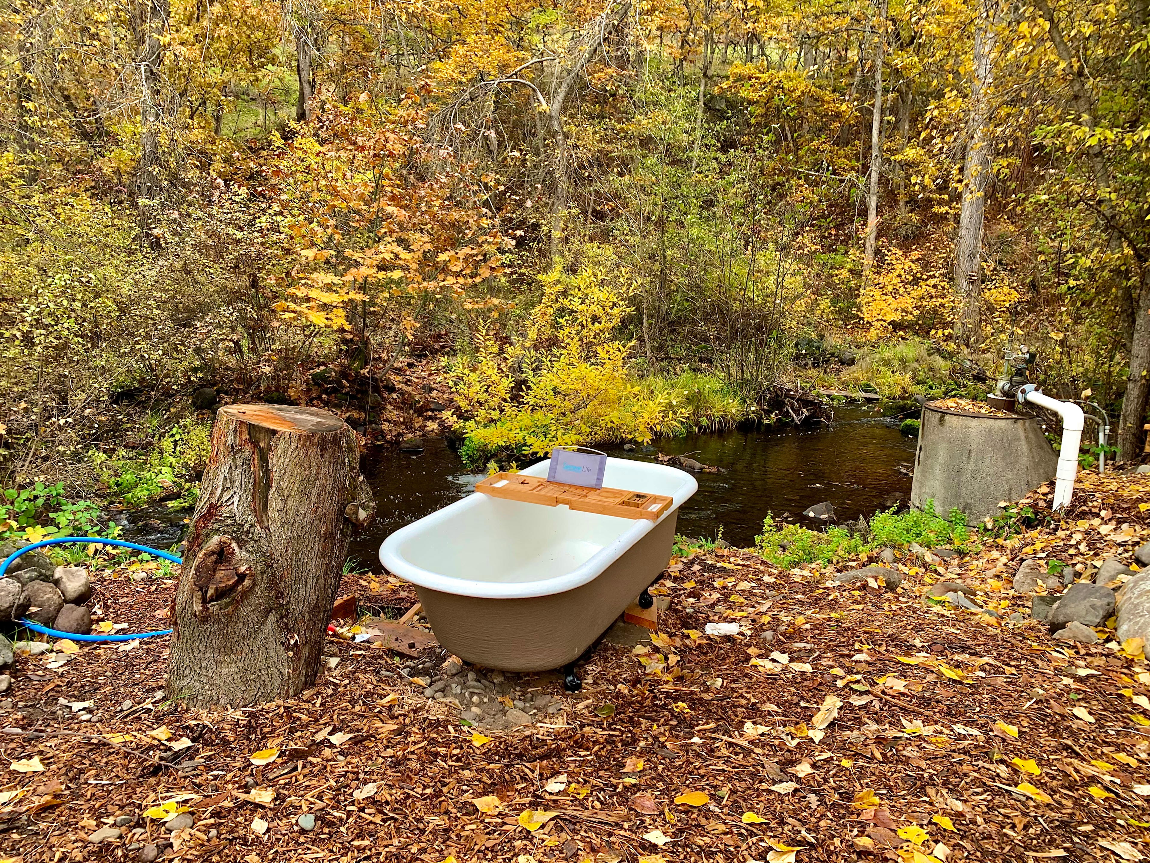 Handsfull Farm Creek-side Retreat