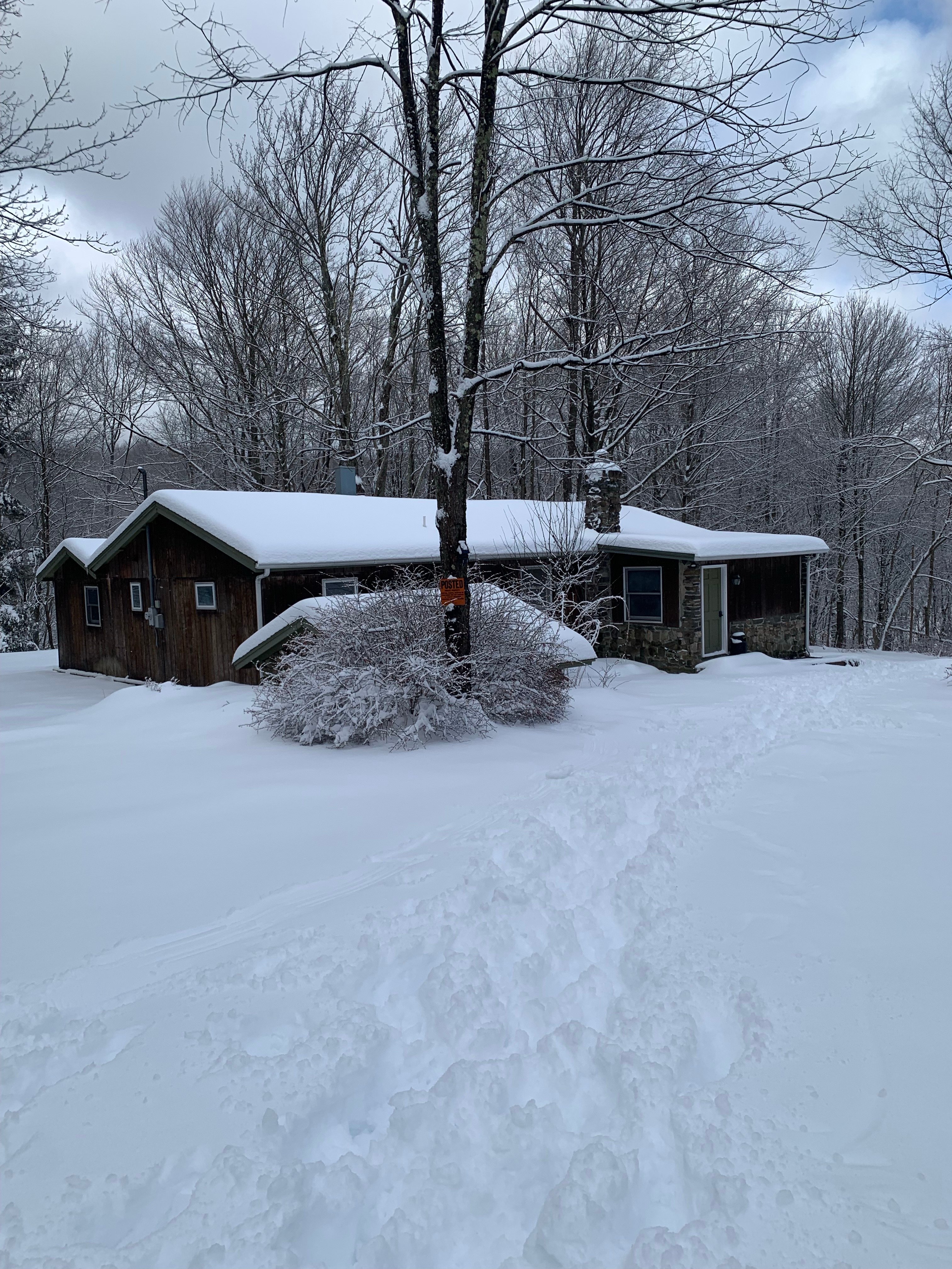 Pocono Cabin With No Name