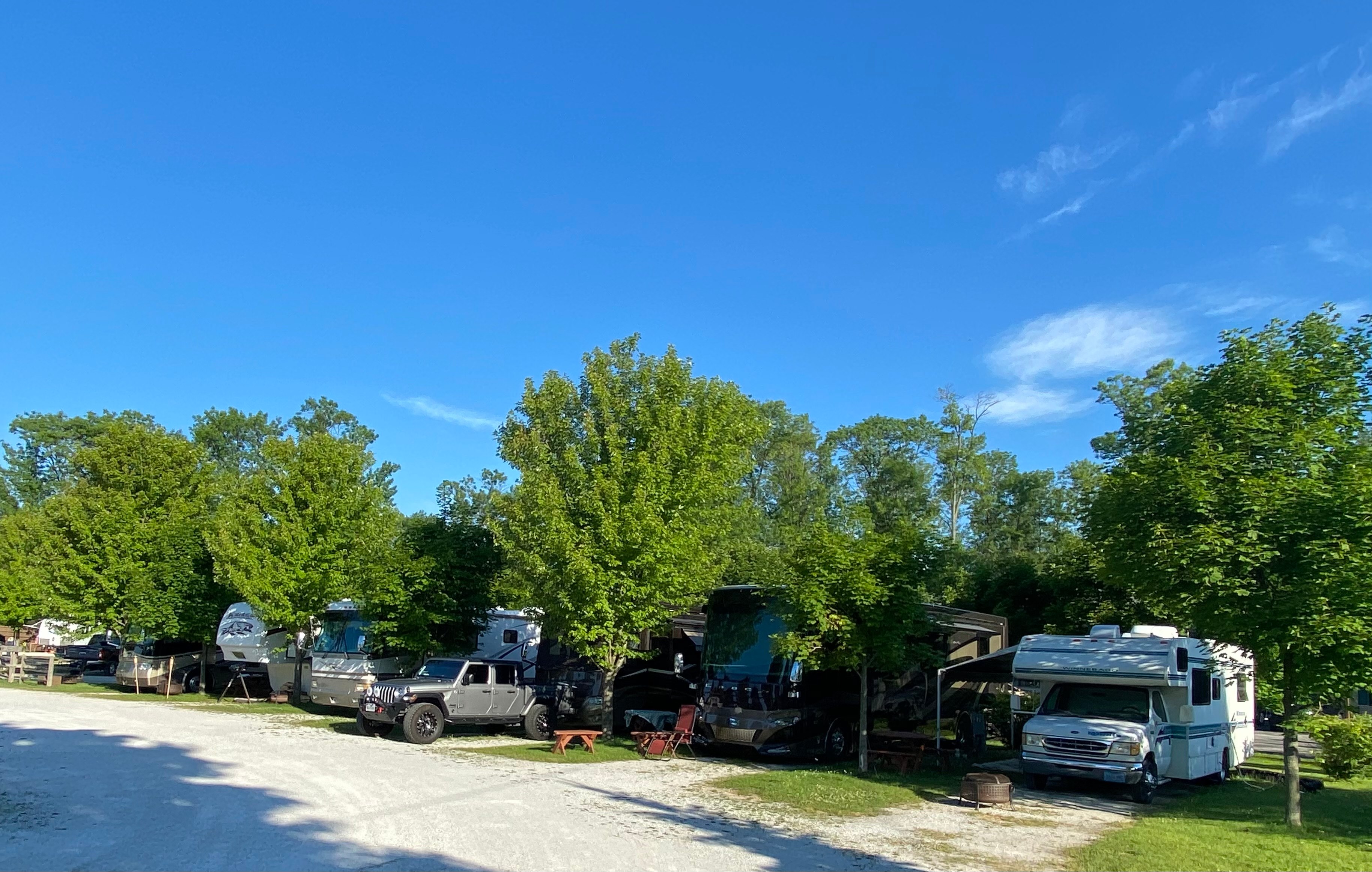 Lakeshore Getaway