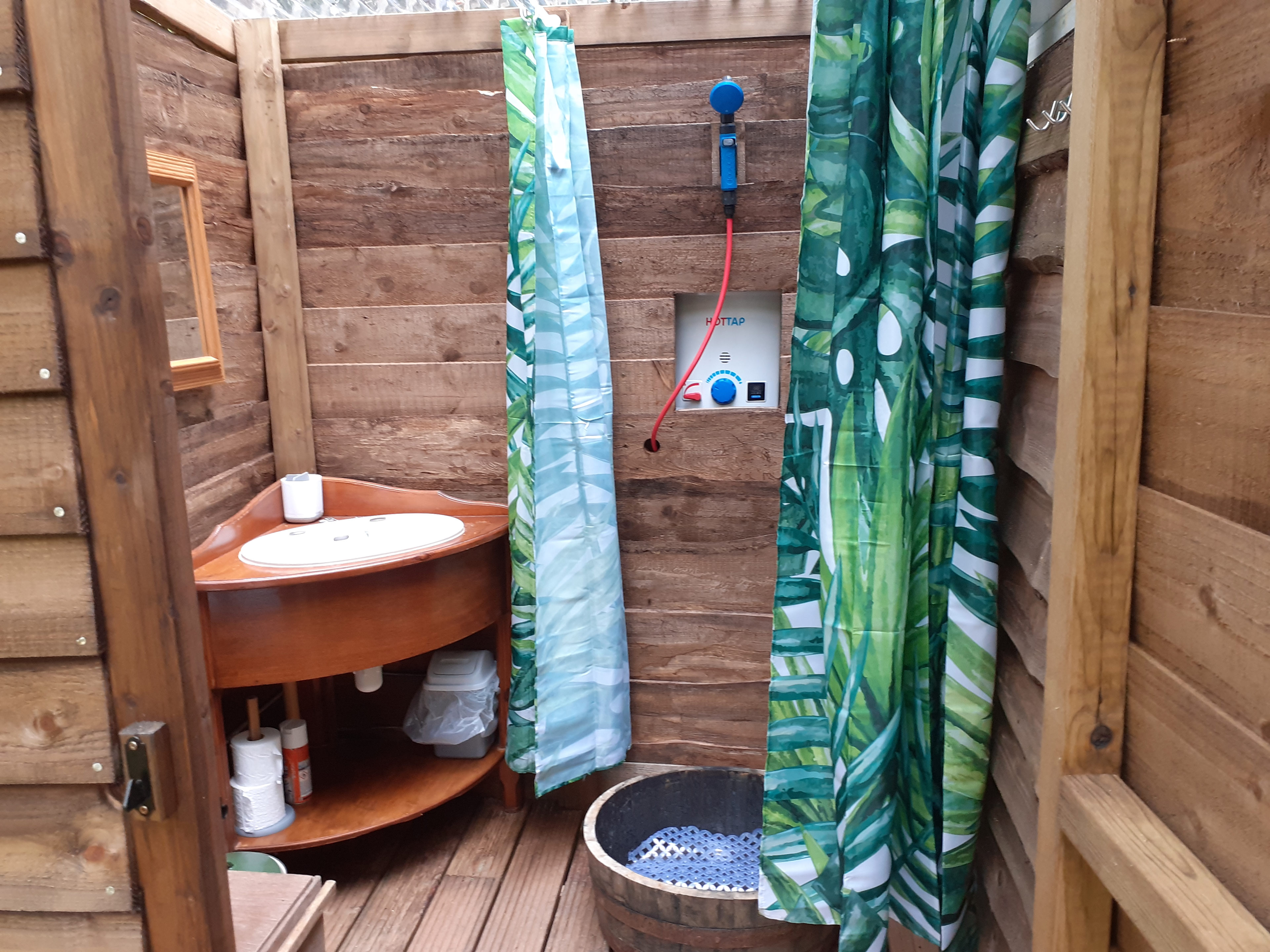 Bridgewood Camping - Woodland camps