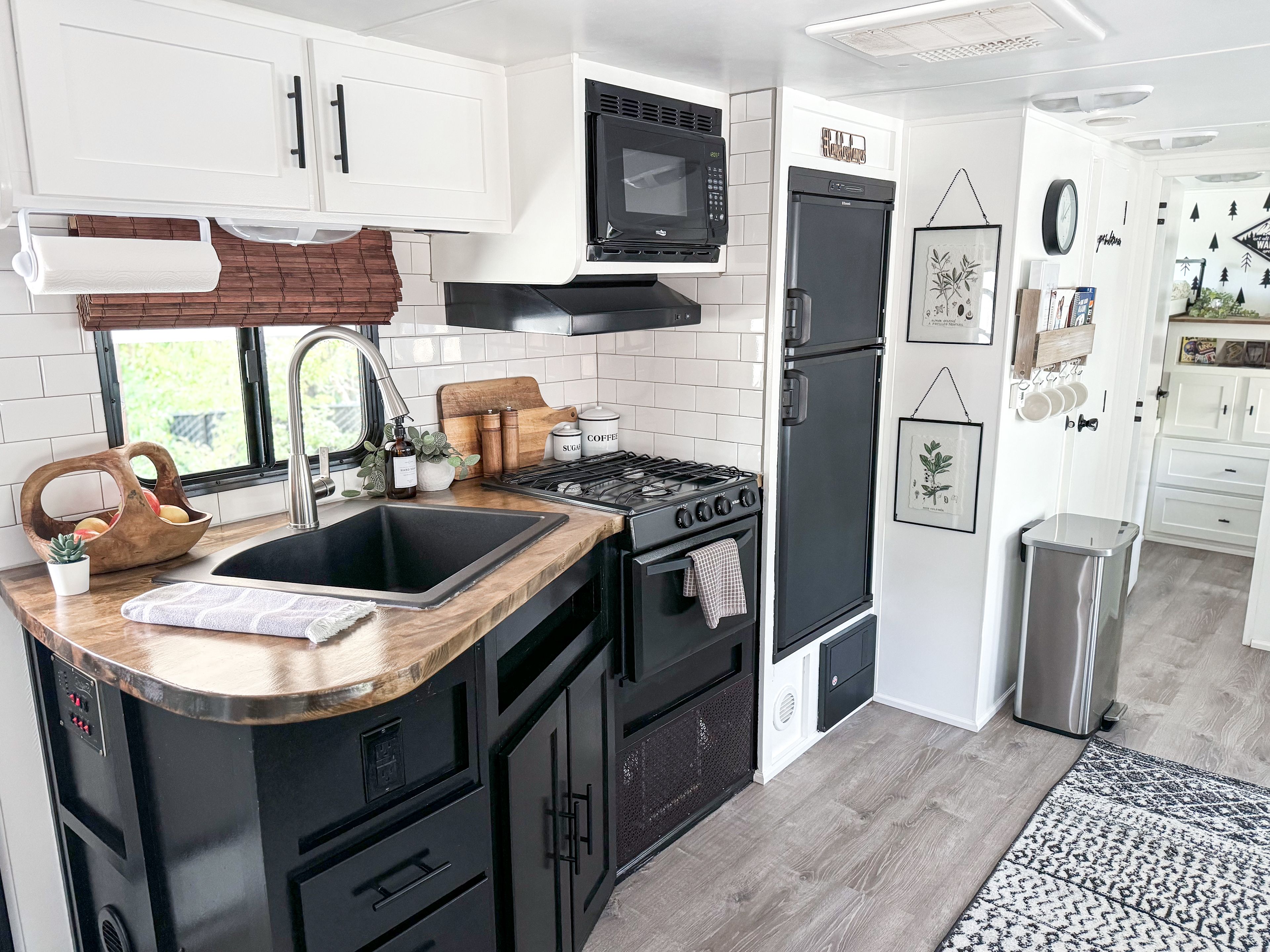 Comfy+Cozy Camper (UNDER REMODEL!)