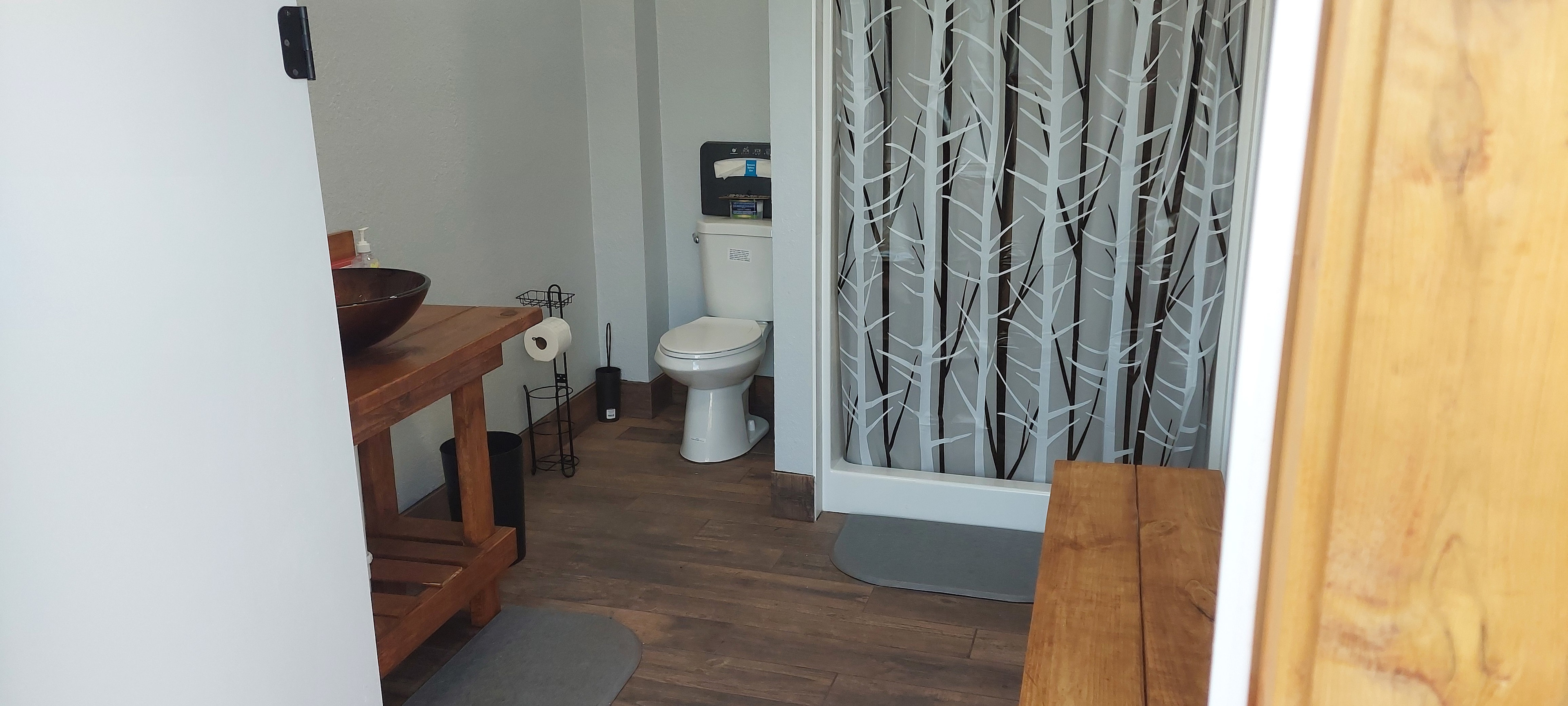 Book 12+ Acres for Group Glamping