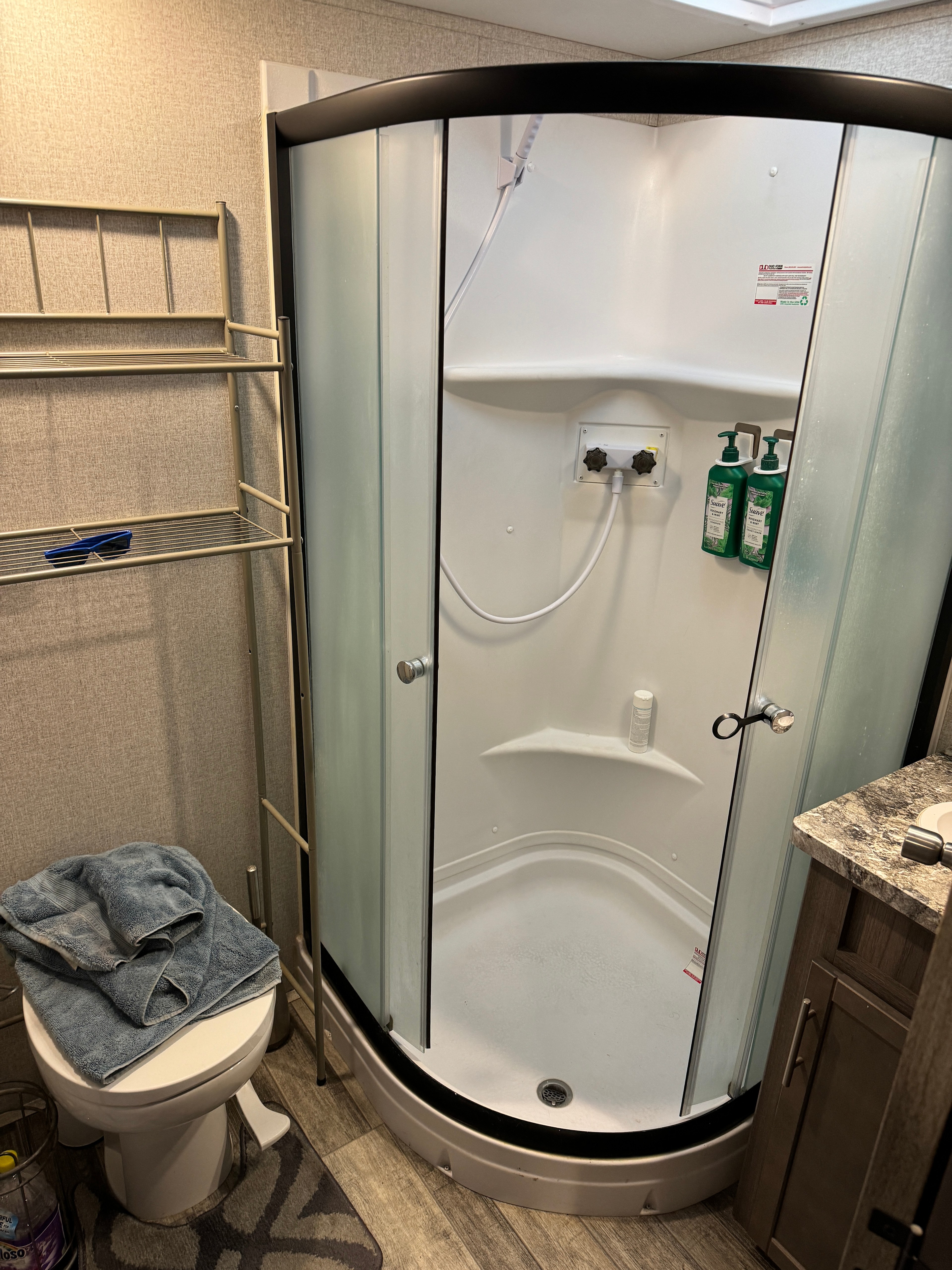 Huge 5th Wheel Lowndesville USA