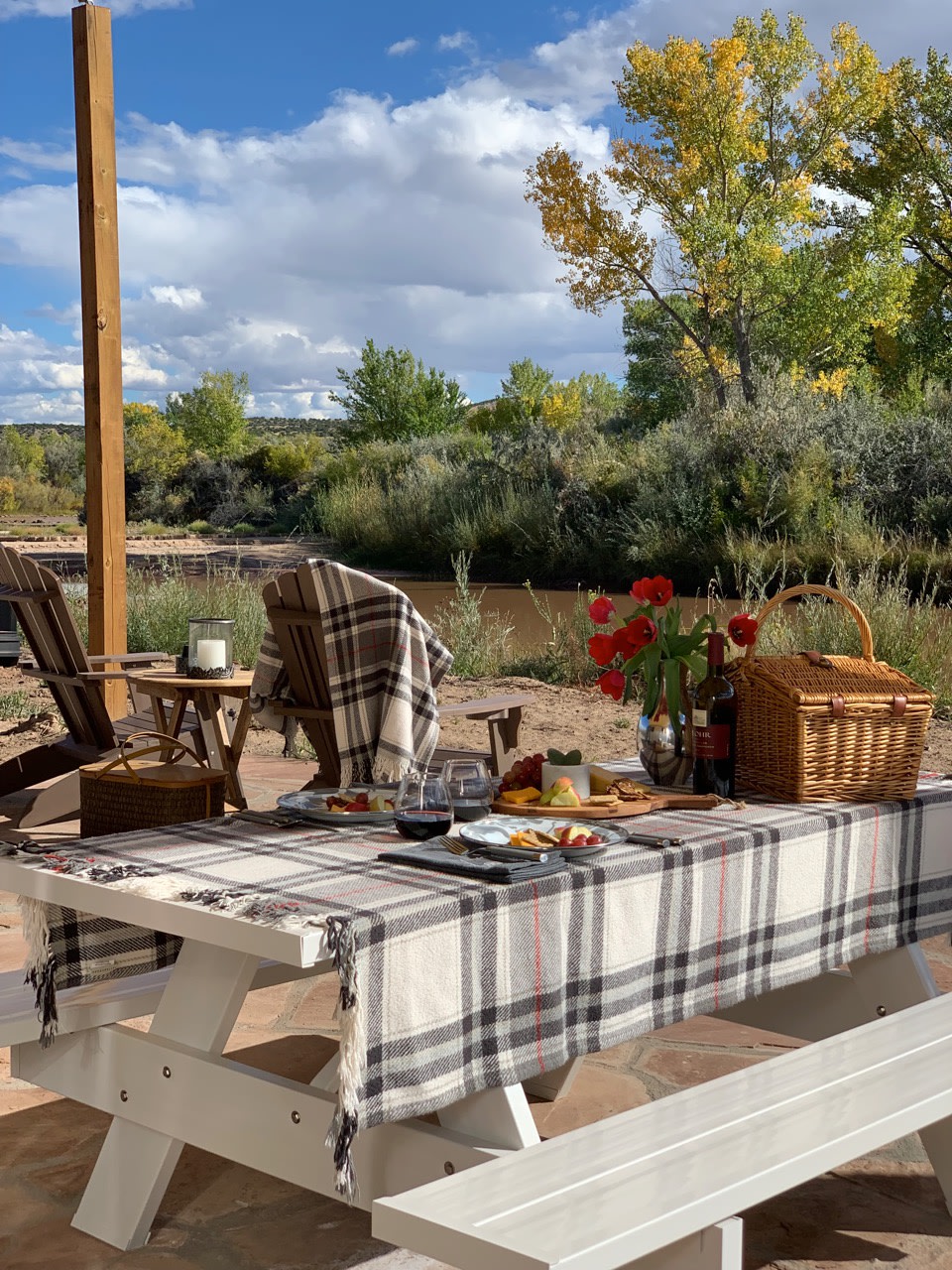 Viento Del Rio RV River Campsite