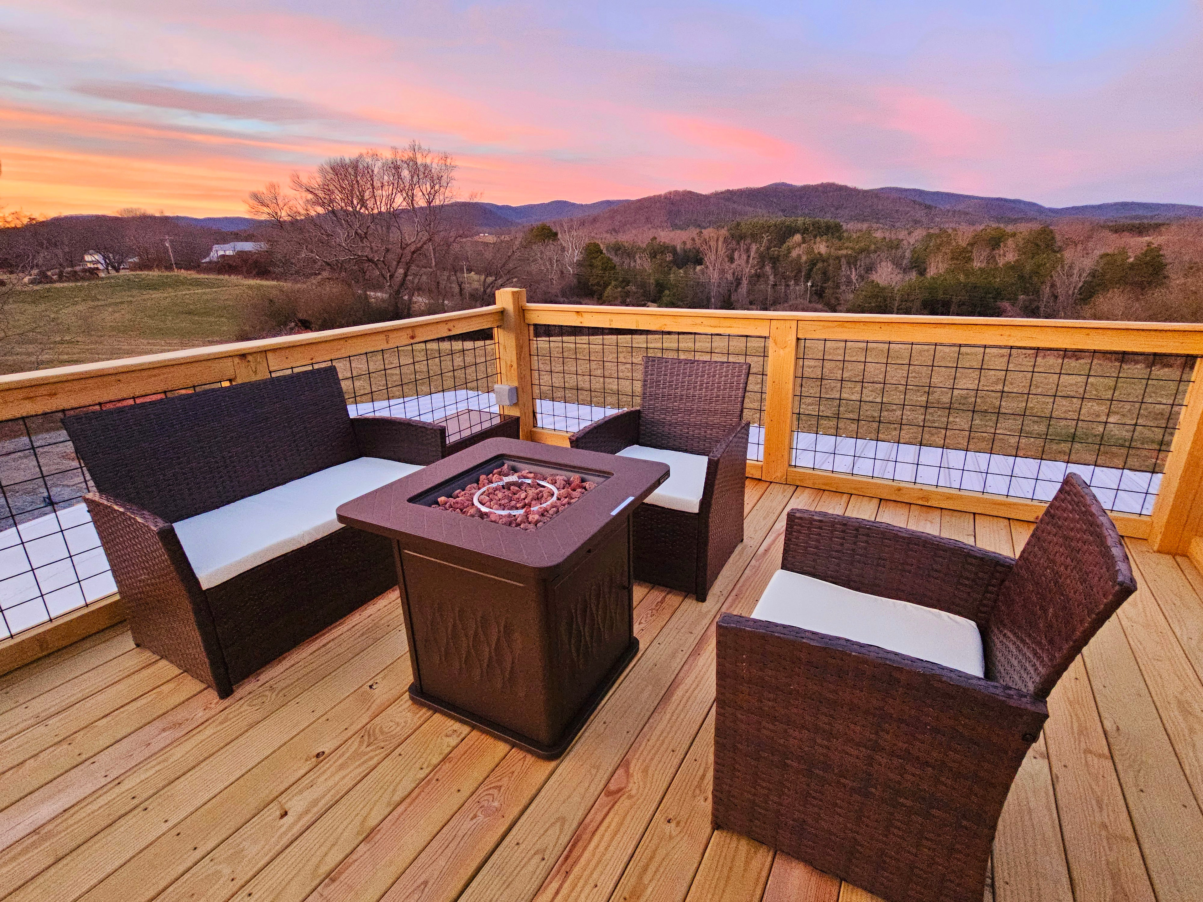 Rustic Ridge Rooftop Skoolie