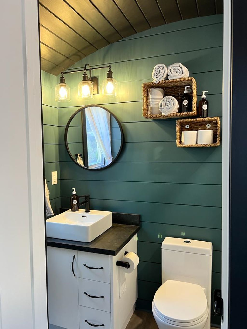 Butterfly Cottage - Glamping