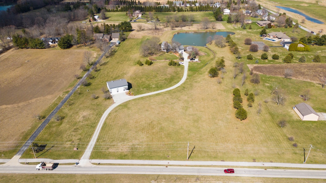 Breaktime Bargersville 4min frm I69