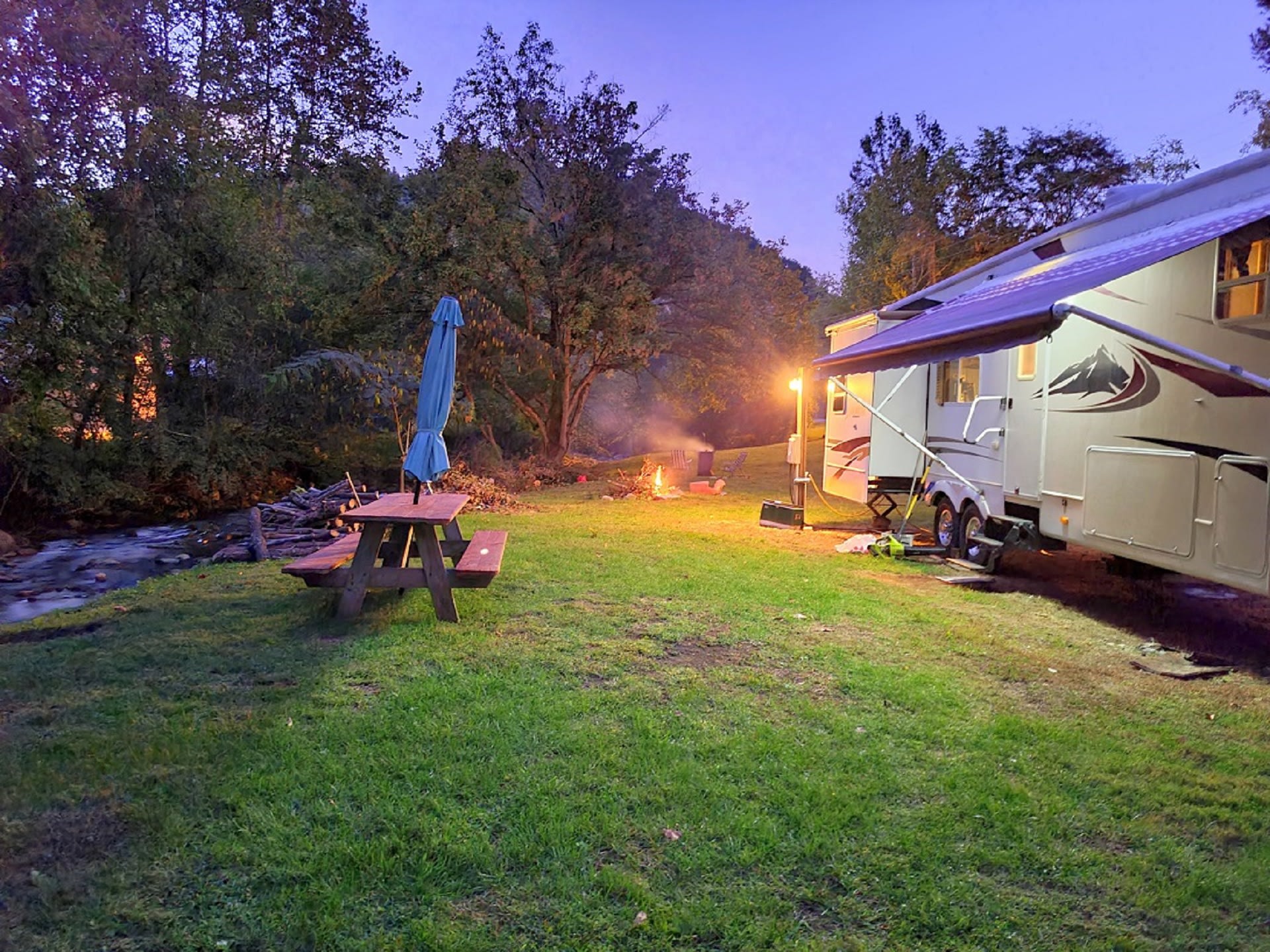 Creekside Stayz Campground