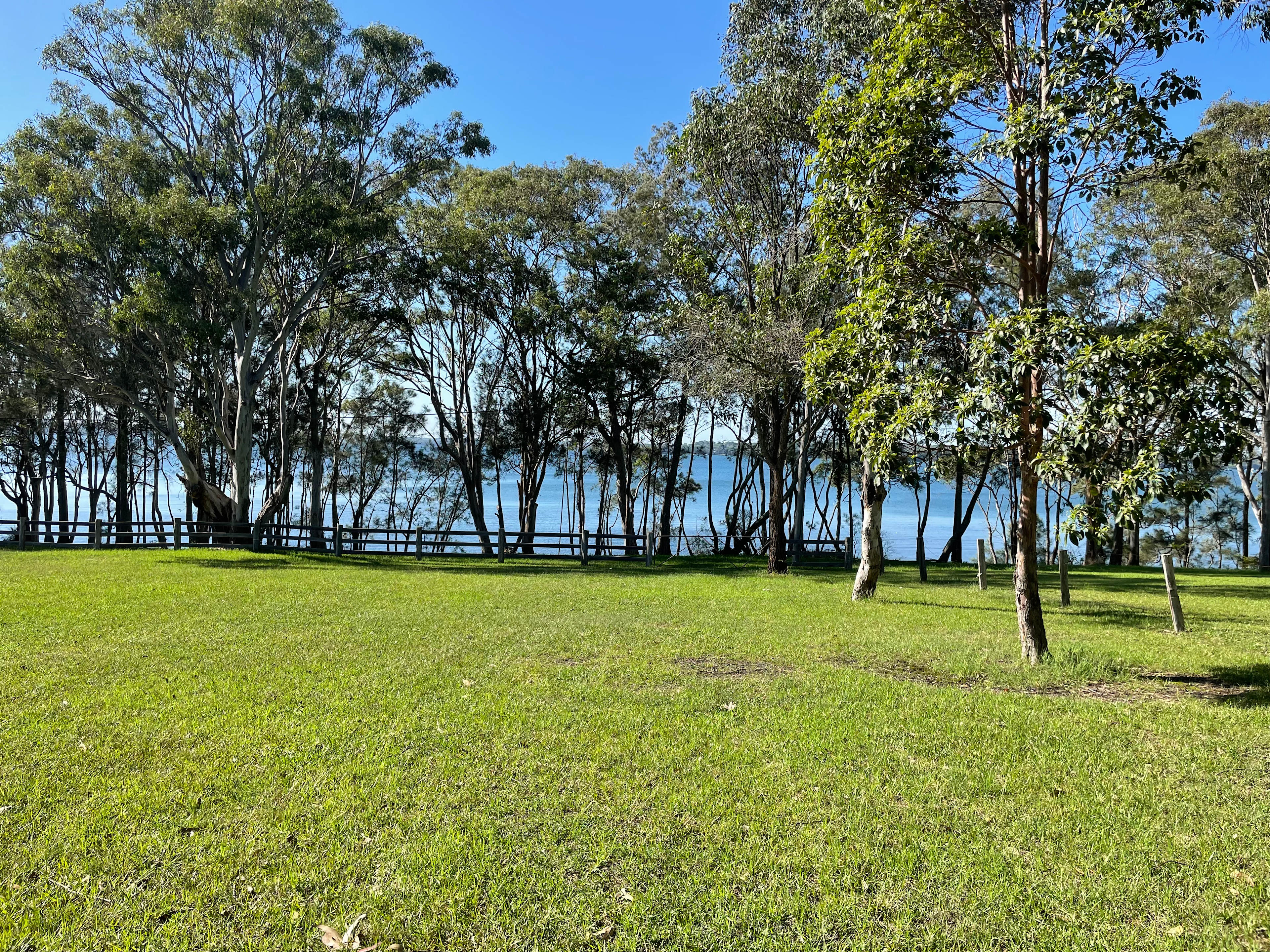 Farm Stay on Beautiful Lake Mac