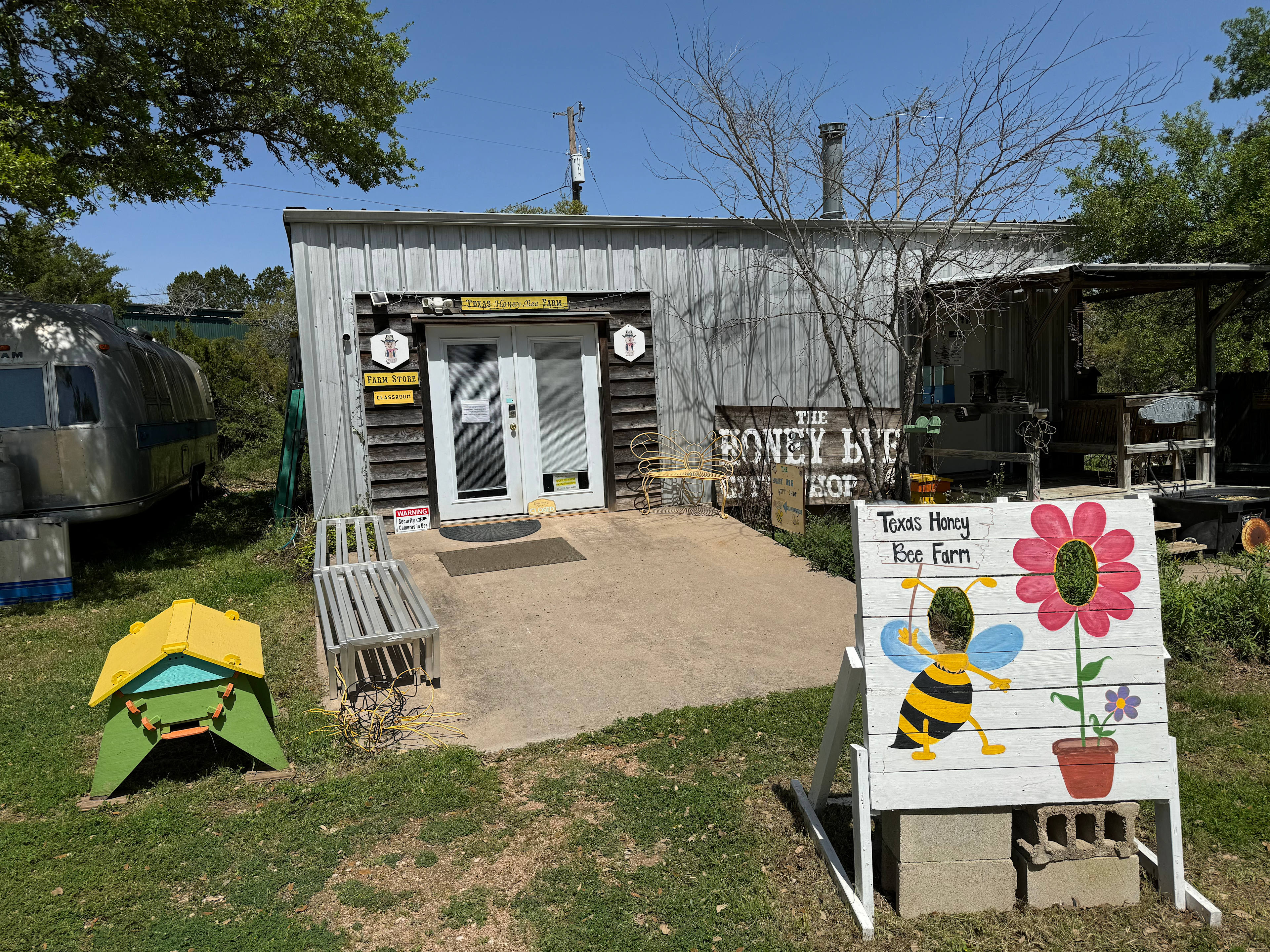 Bee Friendly Austin: Honey Bee Farm