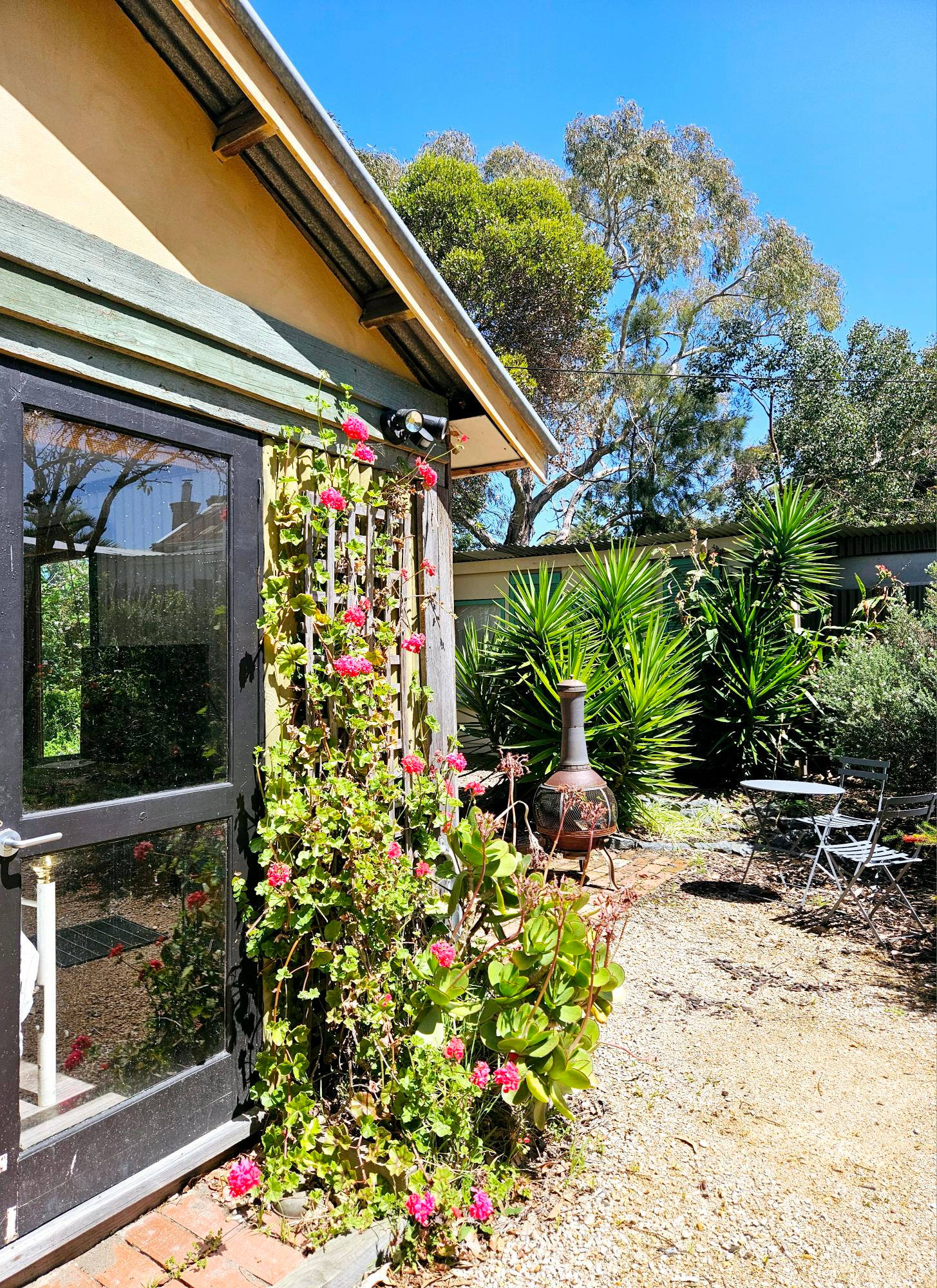 The Barn - a cute and cozy retreat