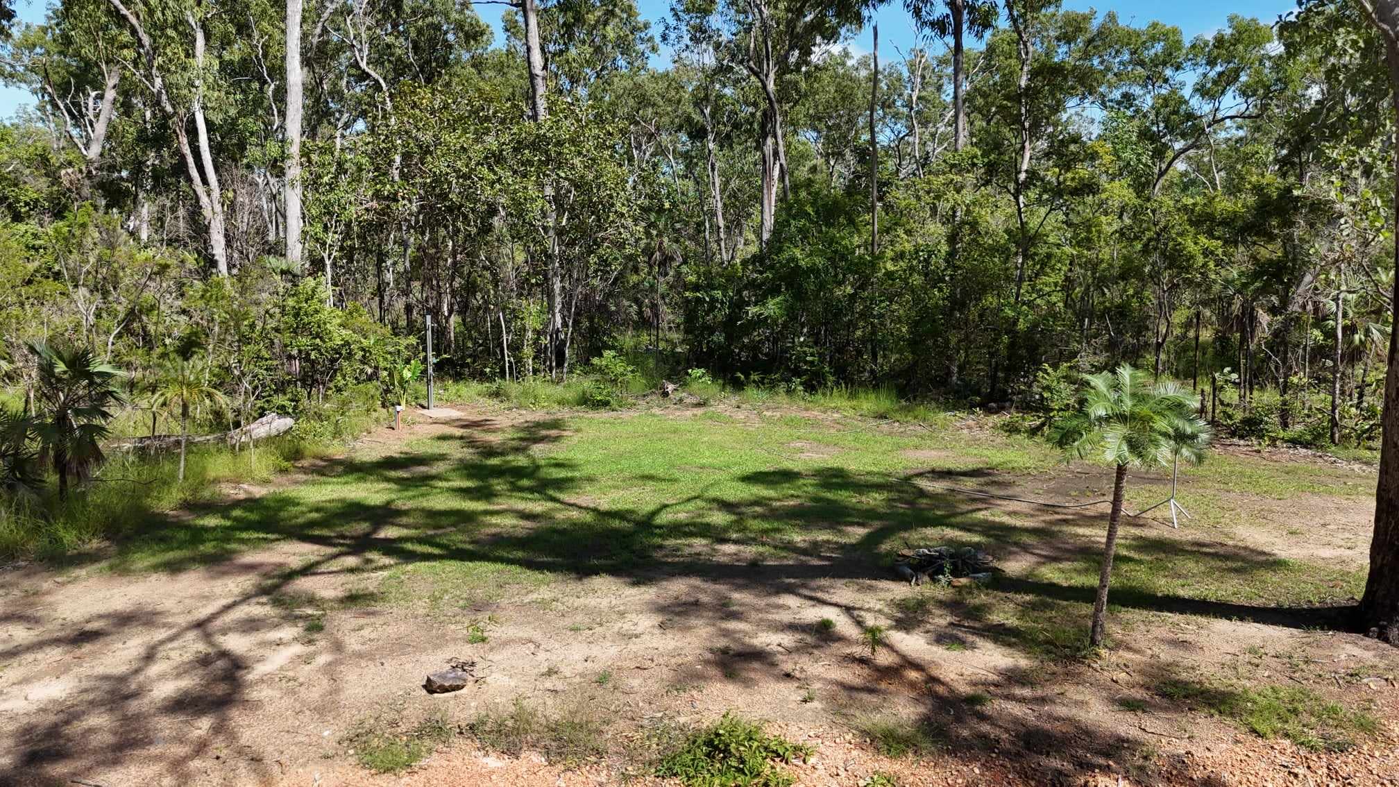 Middle Camp & Stay- BERRY SPRINGS