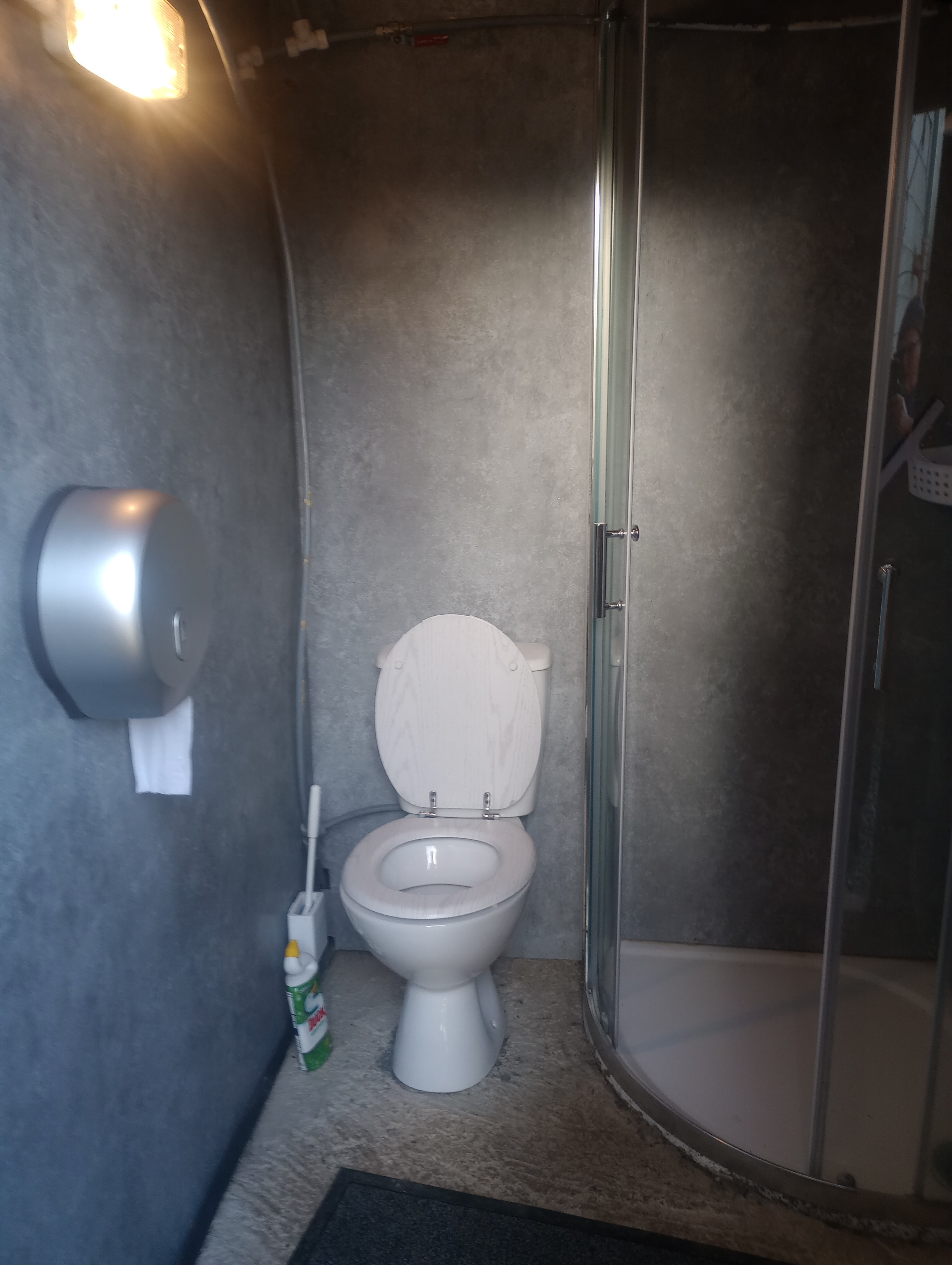 FOX FARM MOTORHOME AND CARAVAN PARK