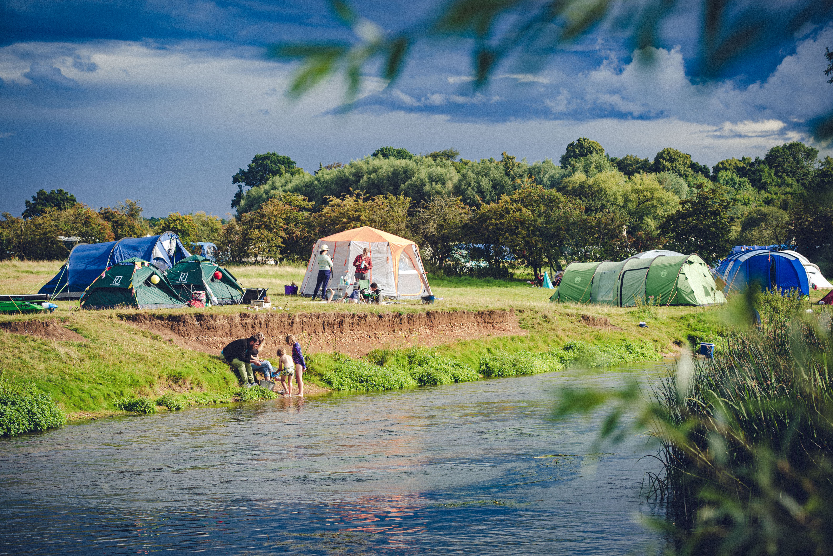 Riverside Camping - Festival Feel
