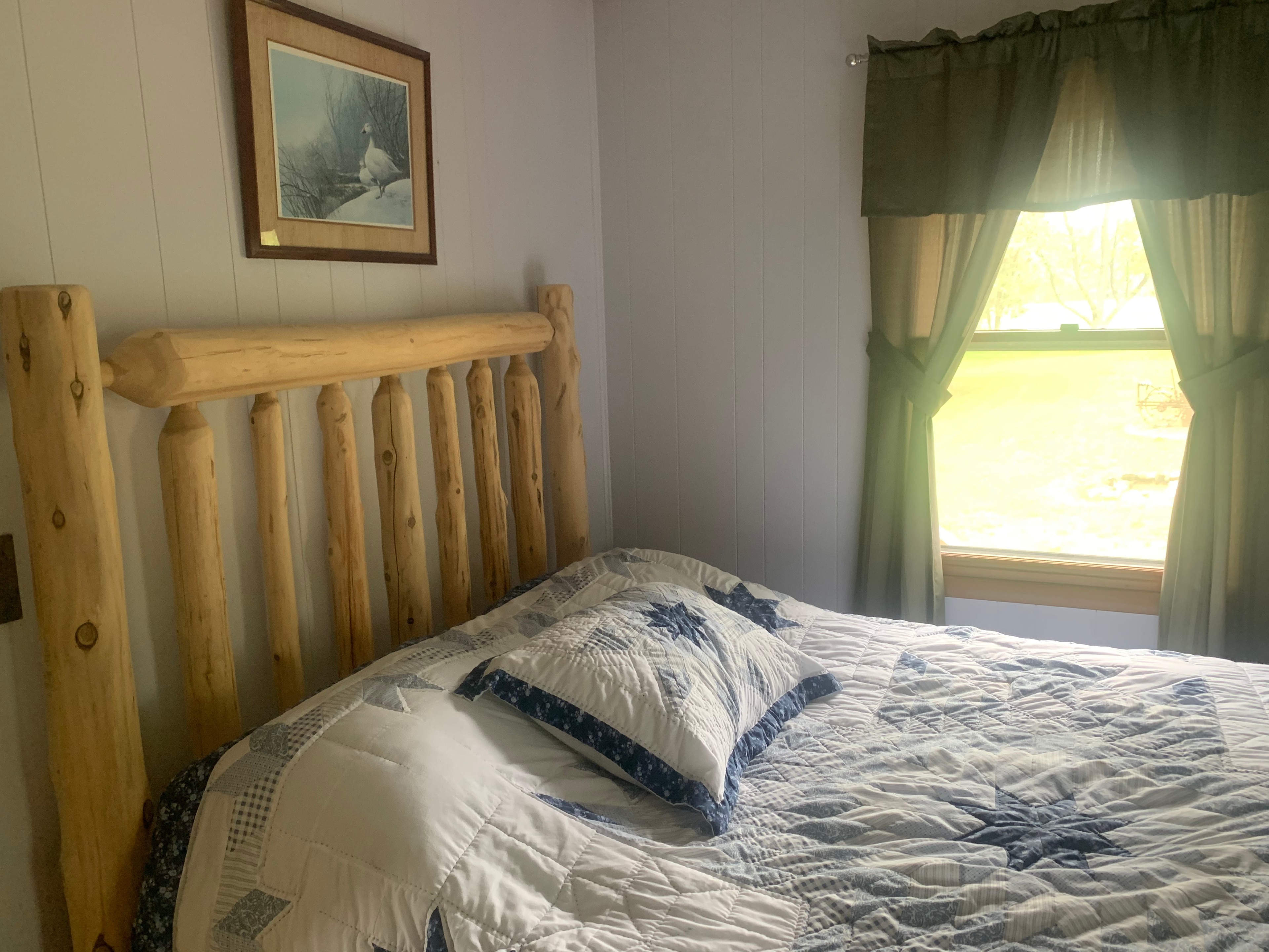 MJ's Green Acres Cabin