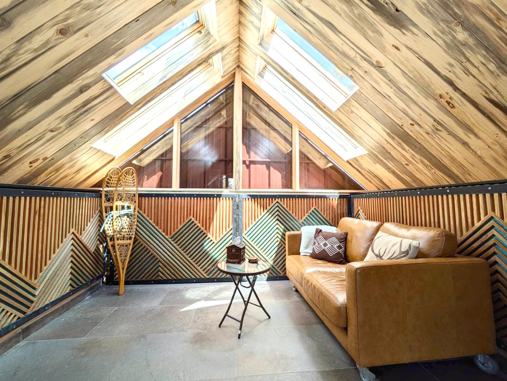 Historic 1800s Ski Hut & Summer Cabin & Private Thermal Dipping Pool