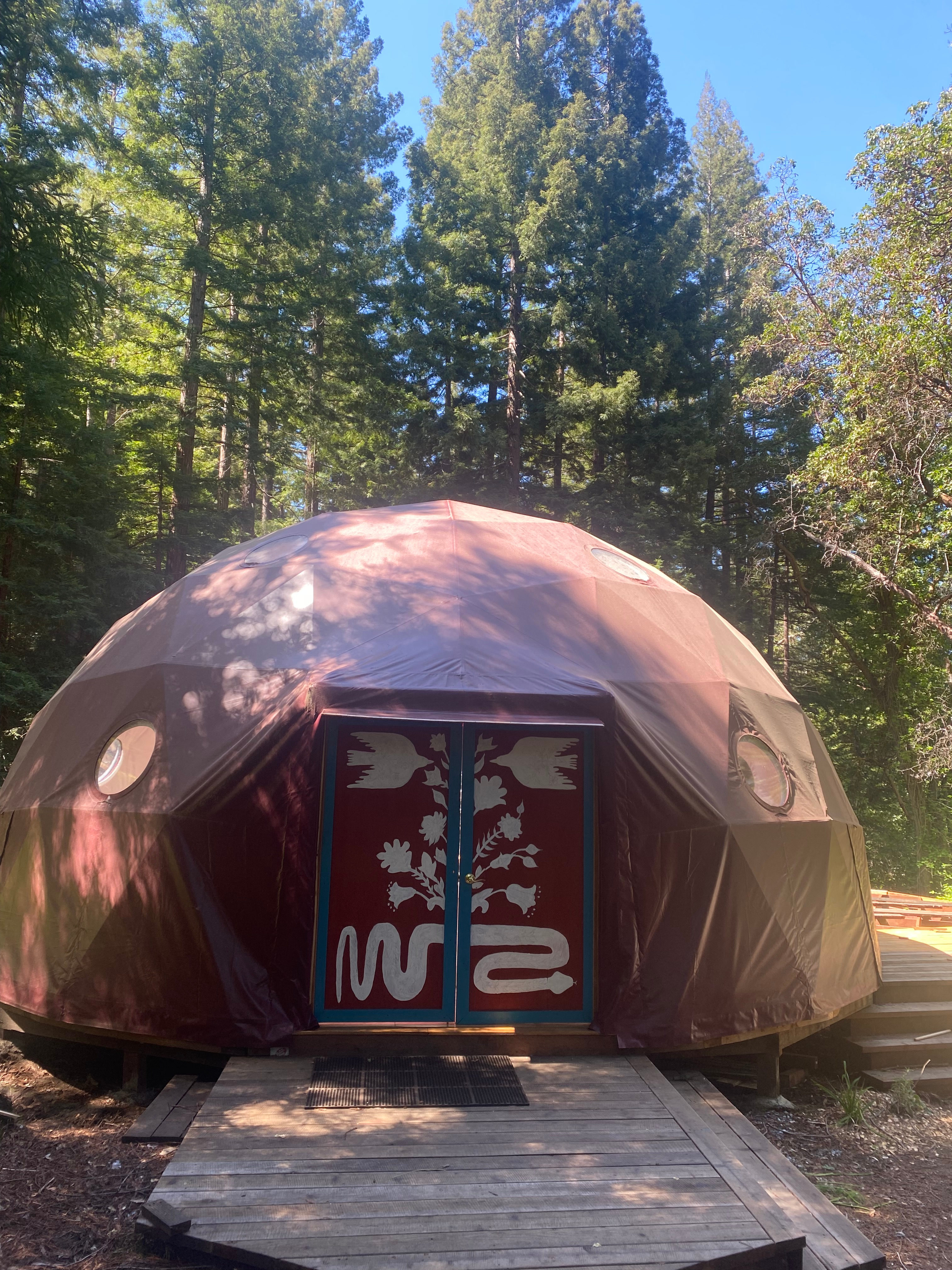 Private Sunny Redwoods Retreat