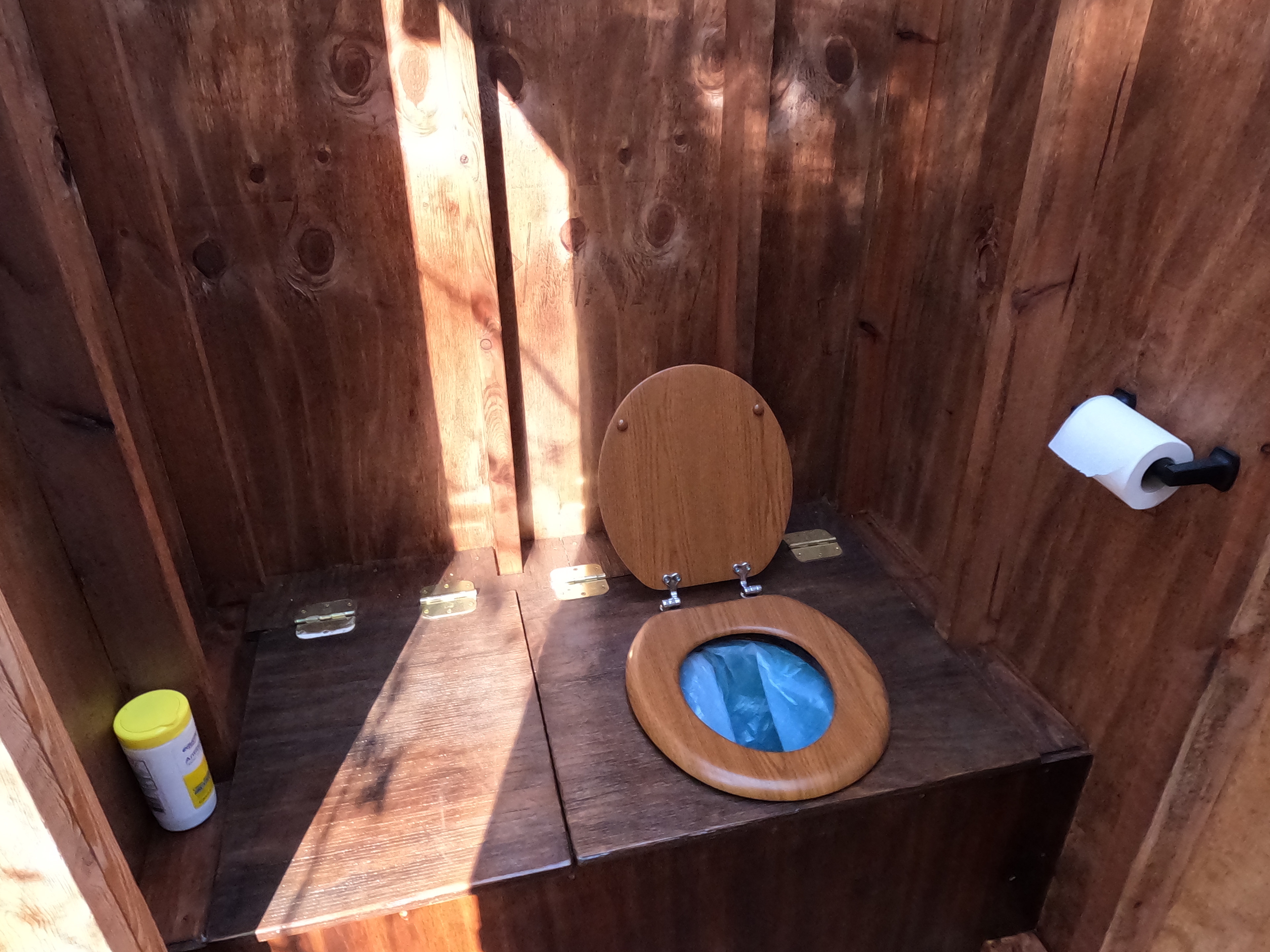 Private Yurt on a Farm with Creek