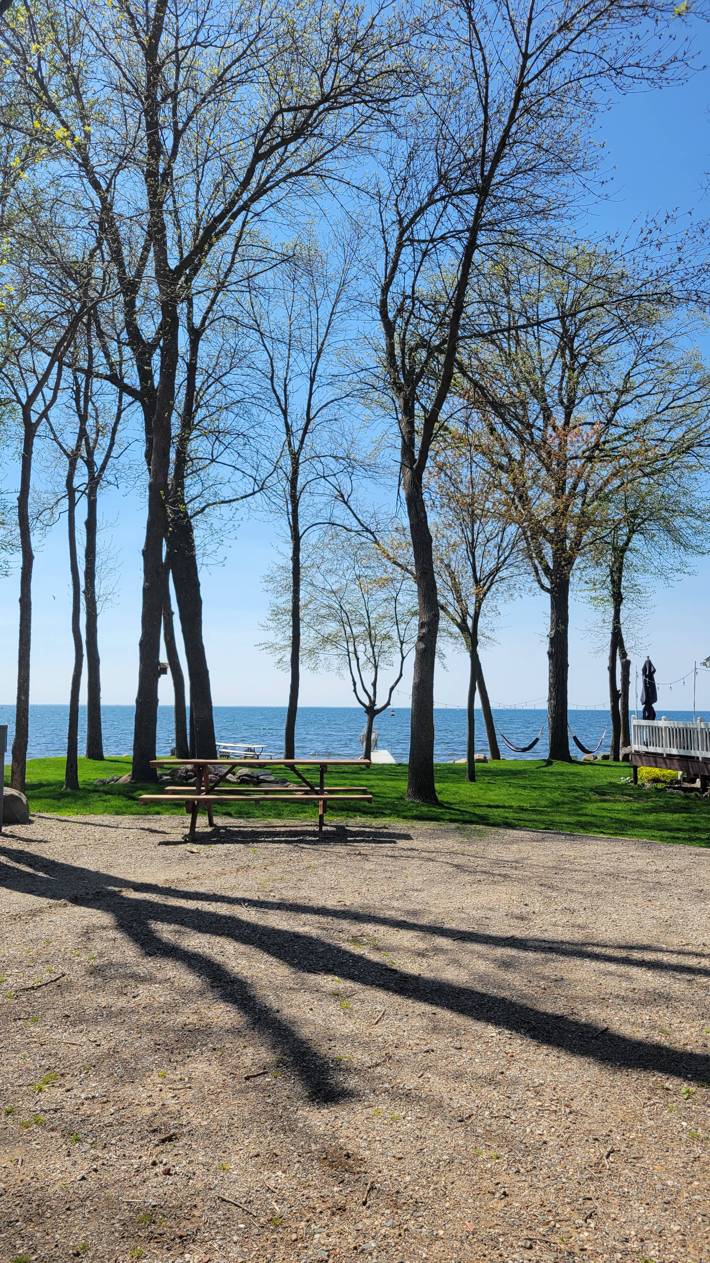 SOL VIND - Lakeside Camping Retreat