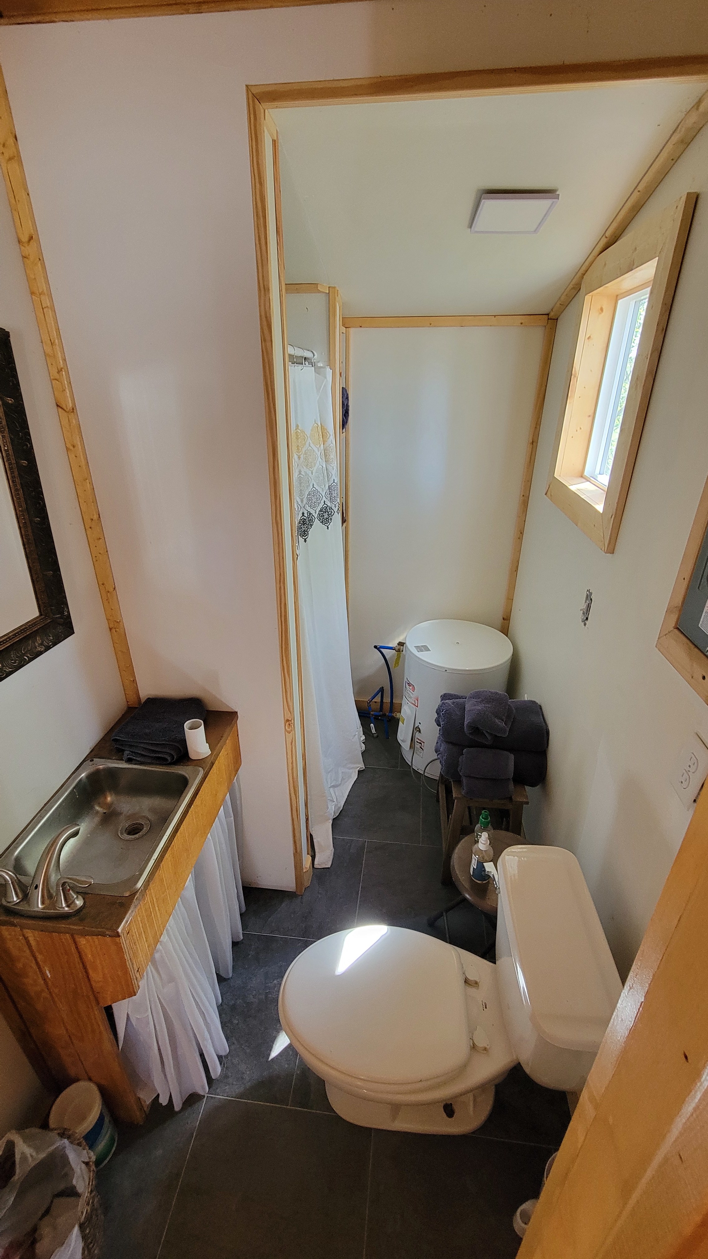 SOL VIND - Lakeside Camping Retreat