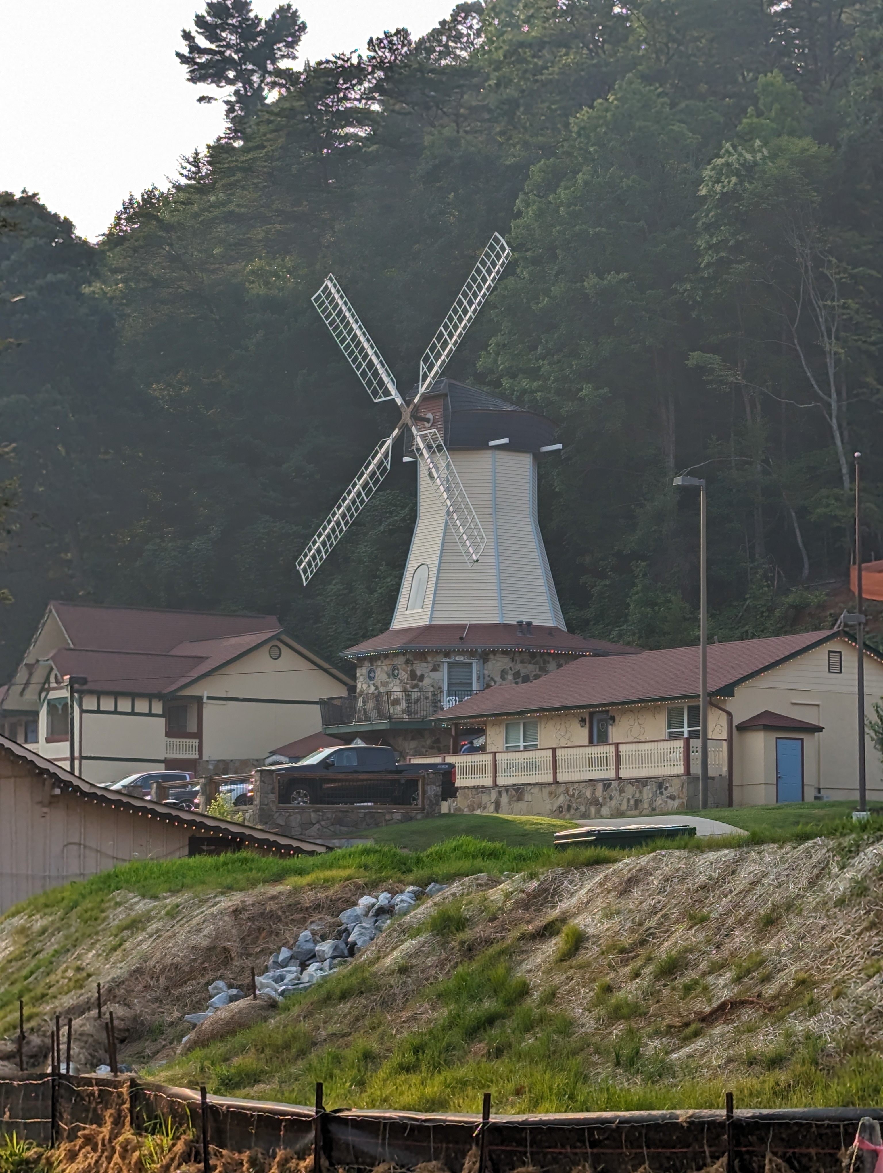 Blue Ridge Mountains Cozy Camper