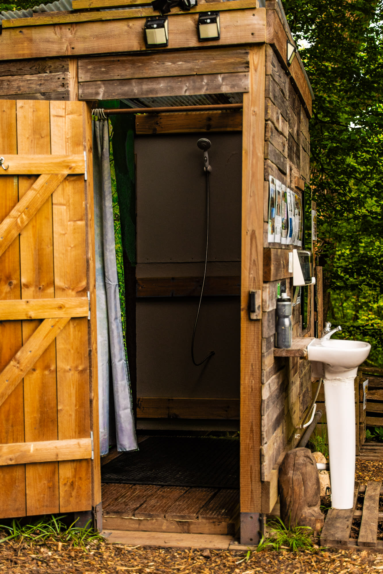 One of the onsite showers 🧼