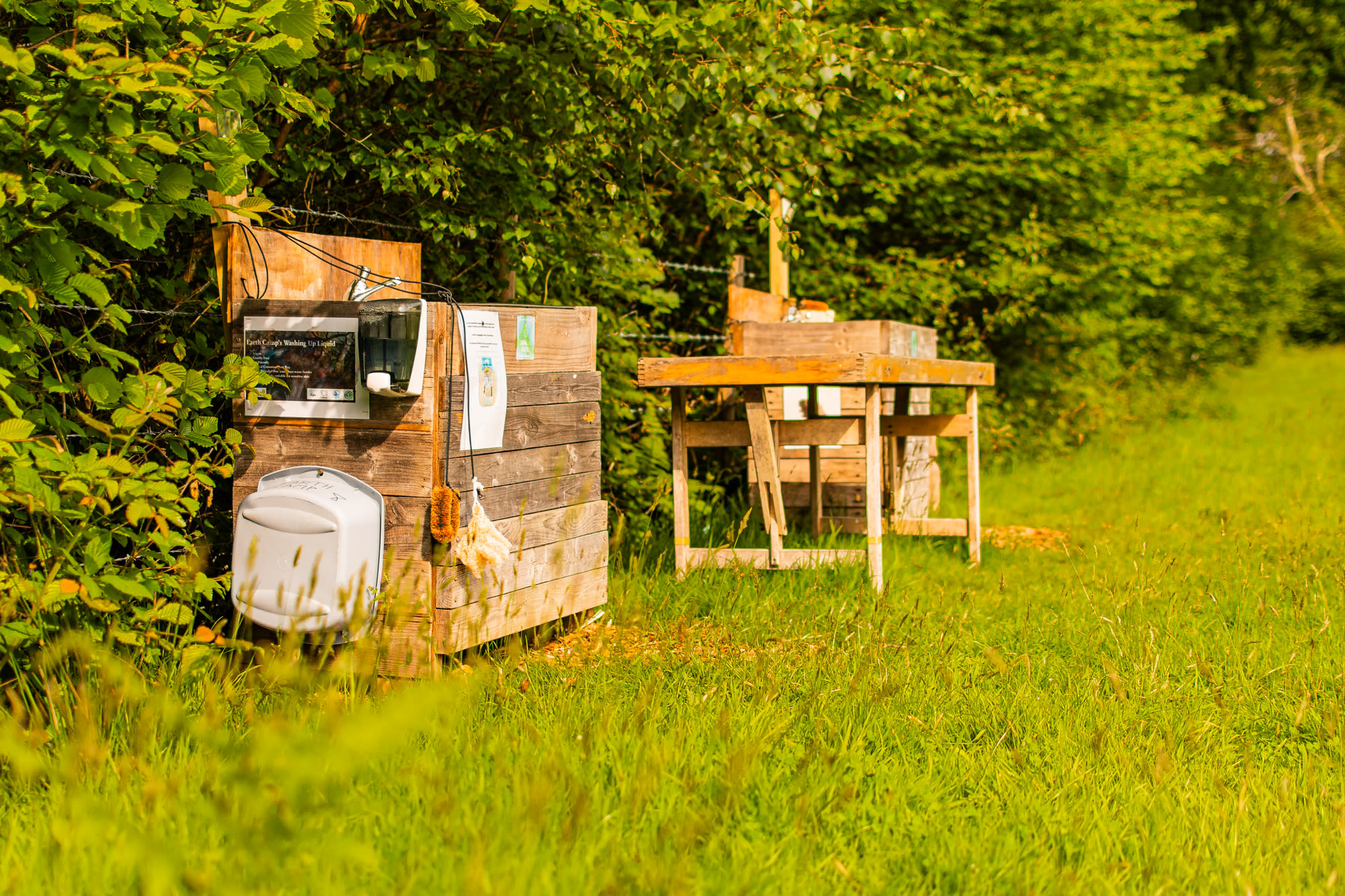 One of the sink / washing up stations