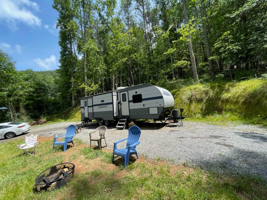Blue Ridge Mountains Cozy Camper