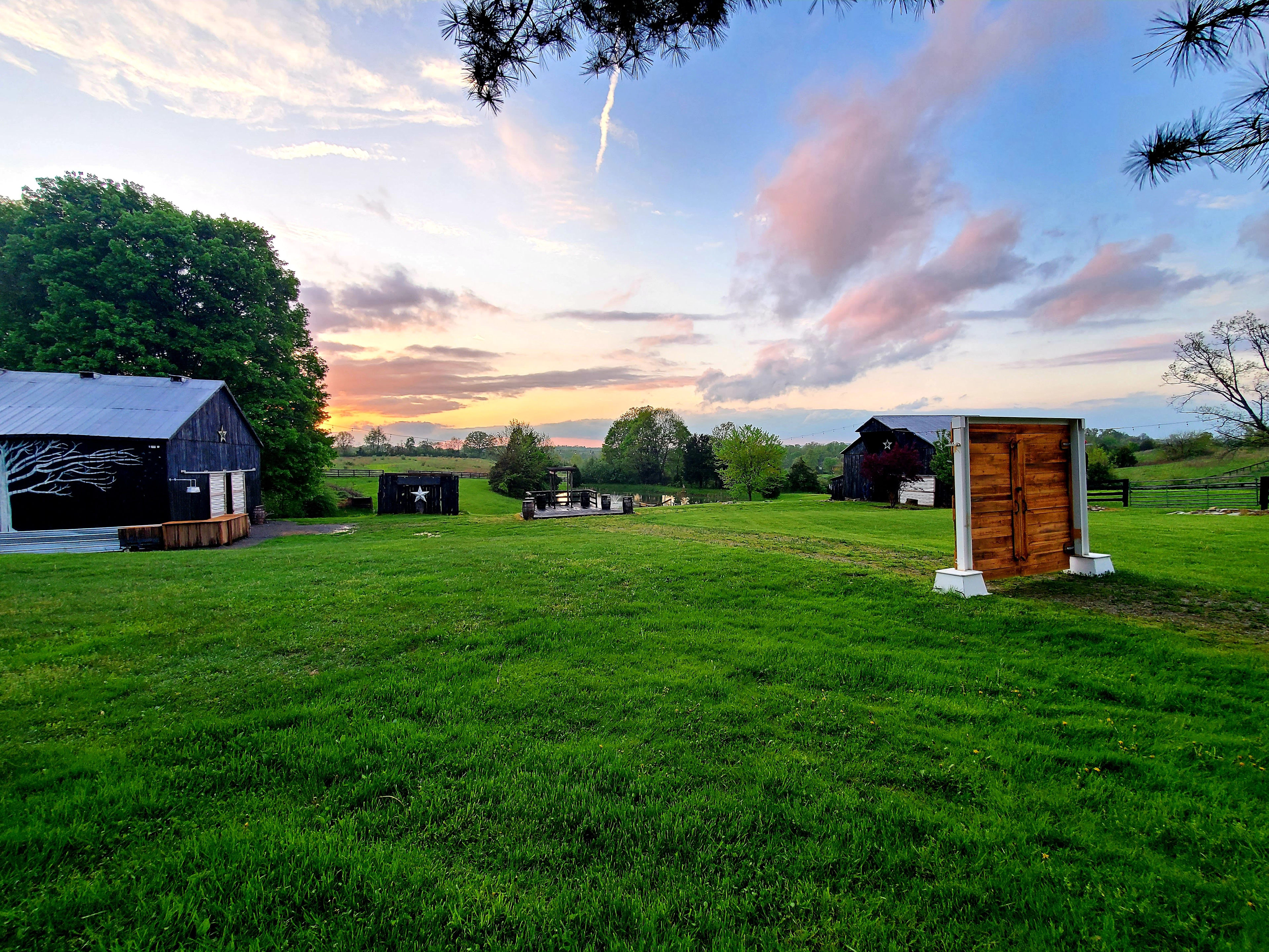 Starlight Hollow Farms