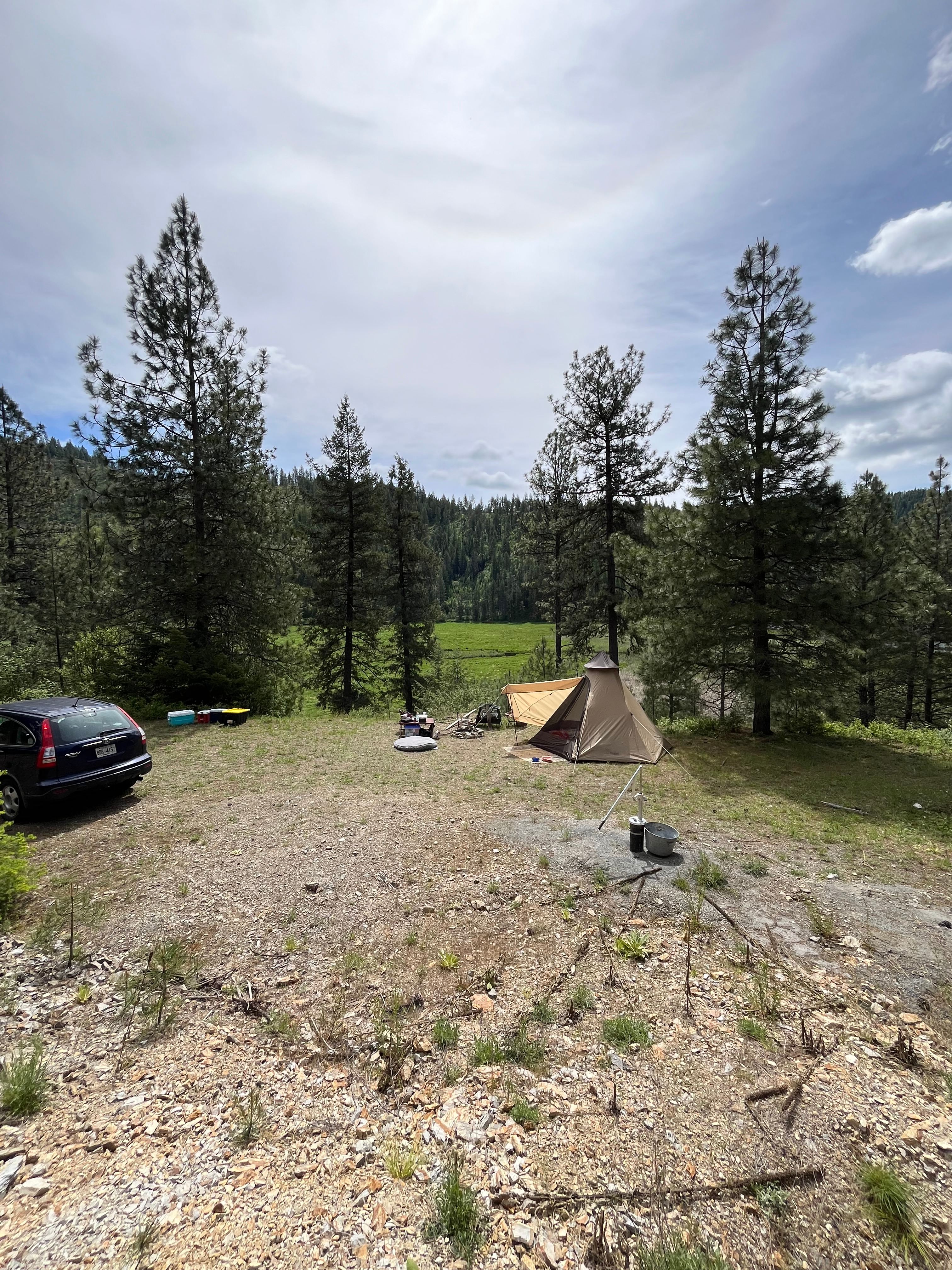 Lakefront mountain view