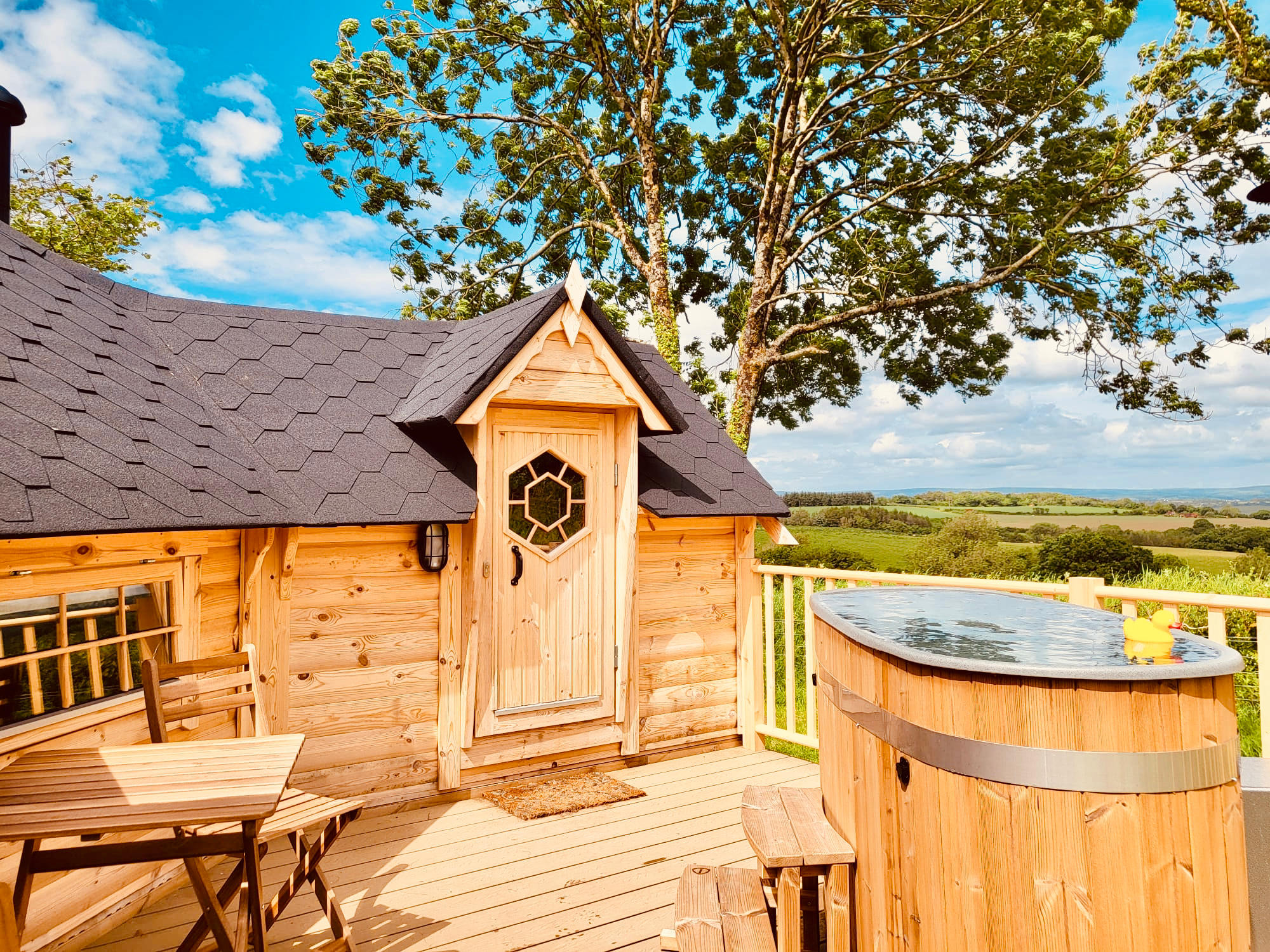 Stairway to Devon - Huts & Tubs