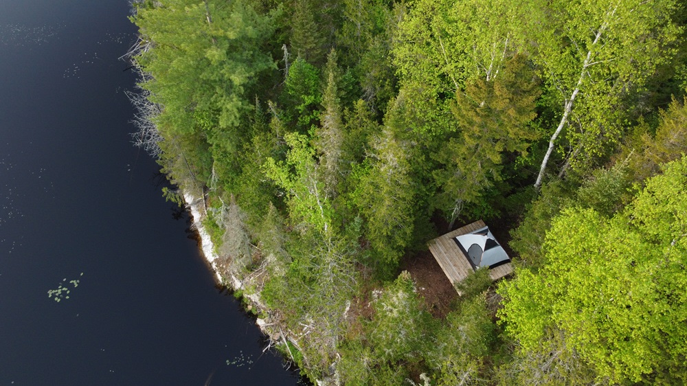 Lièvre Rouge · Wilderness Retreat