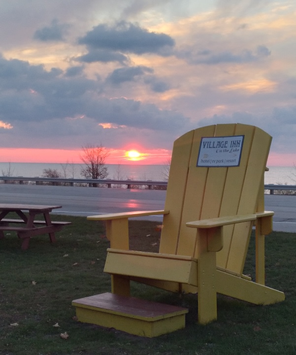 Lakeshore Getaway