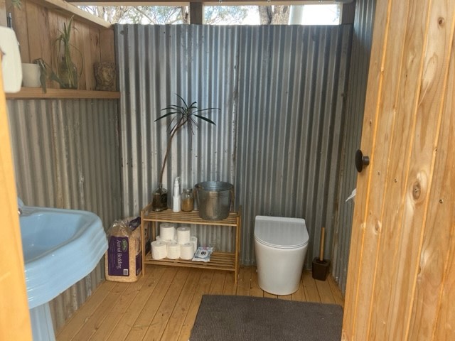 5 Star Off Grid Reteat