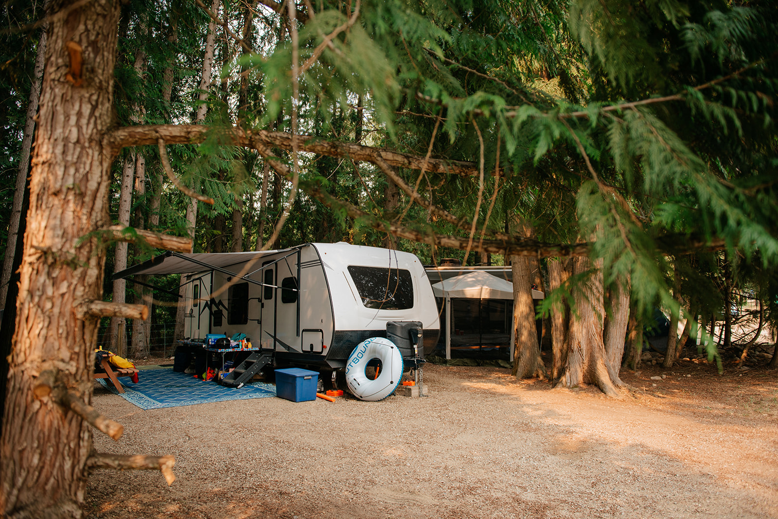Whispering Pines Rv Resort - Mara BC