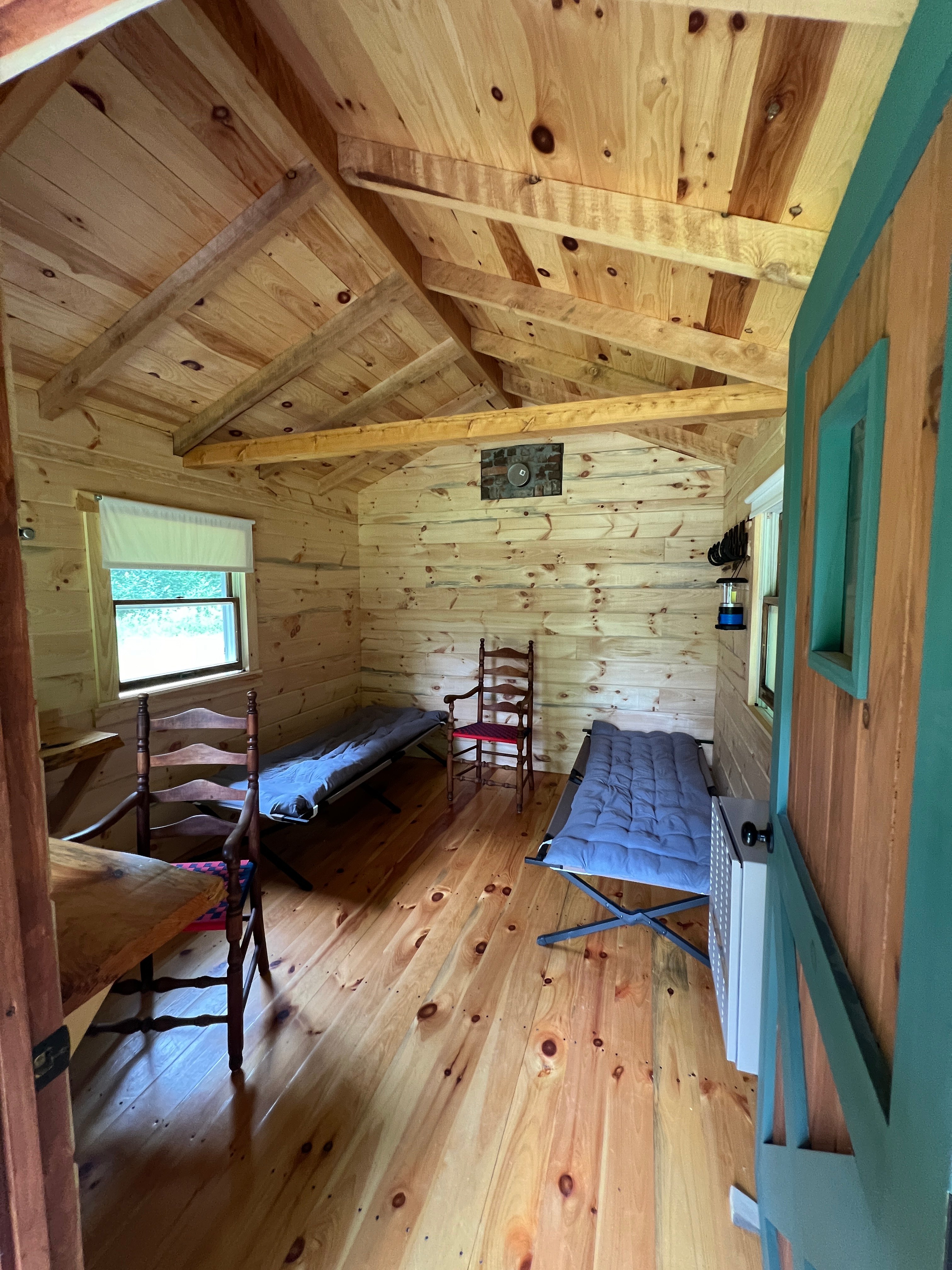 Wilderness Pond Cabin :Off-the-grid