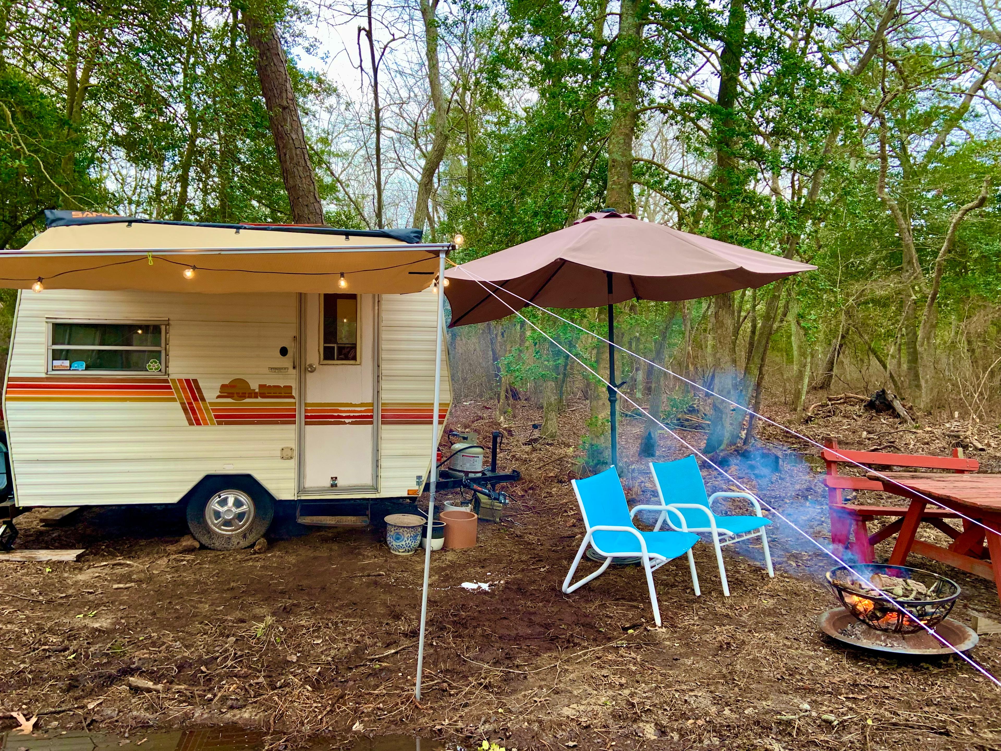 Air-conditioned glamping near beach
