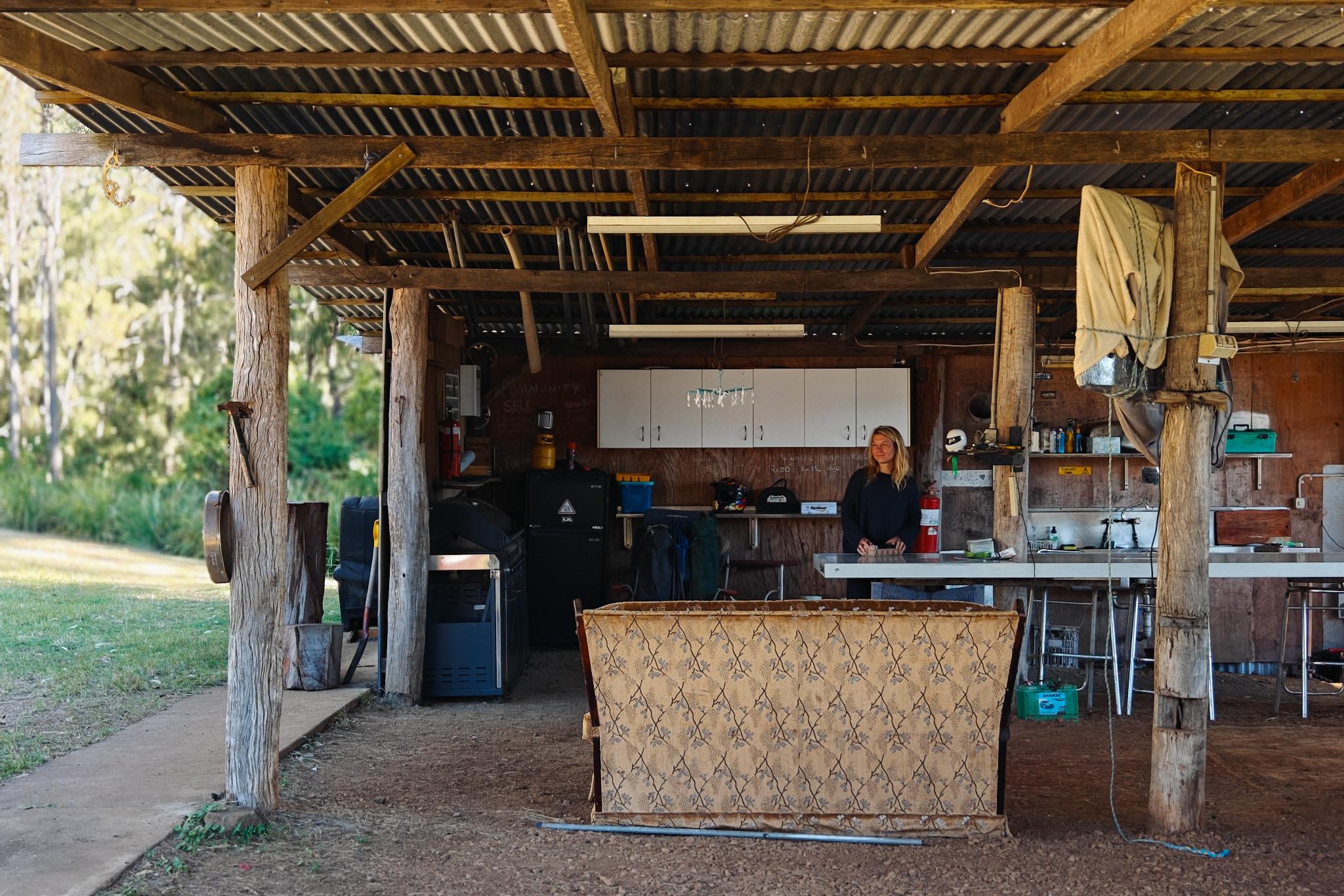 The shack has a basic kitchen with running water and light💡 