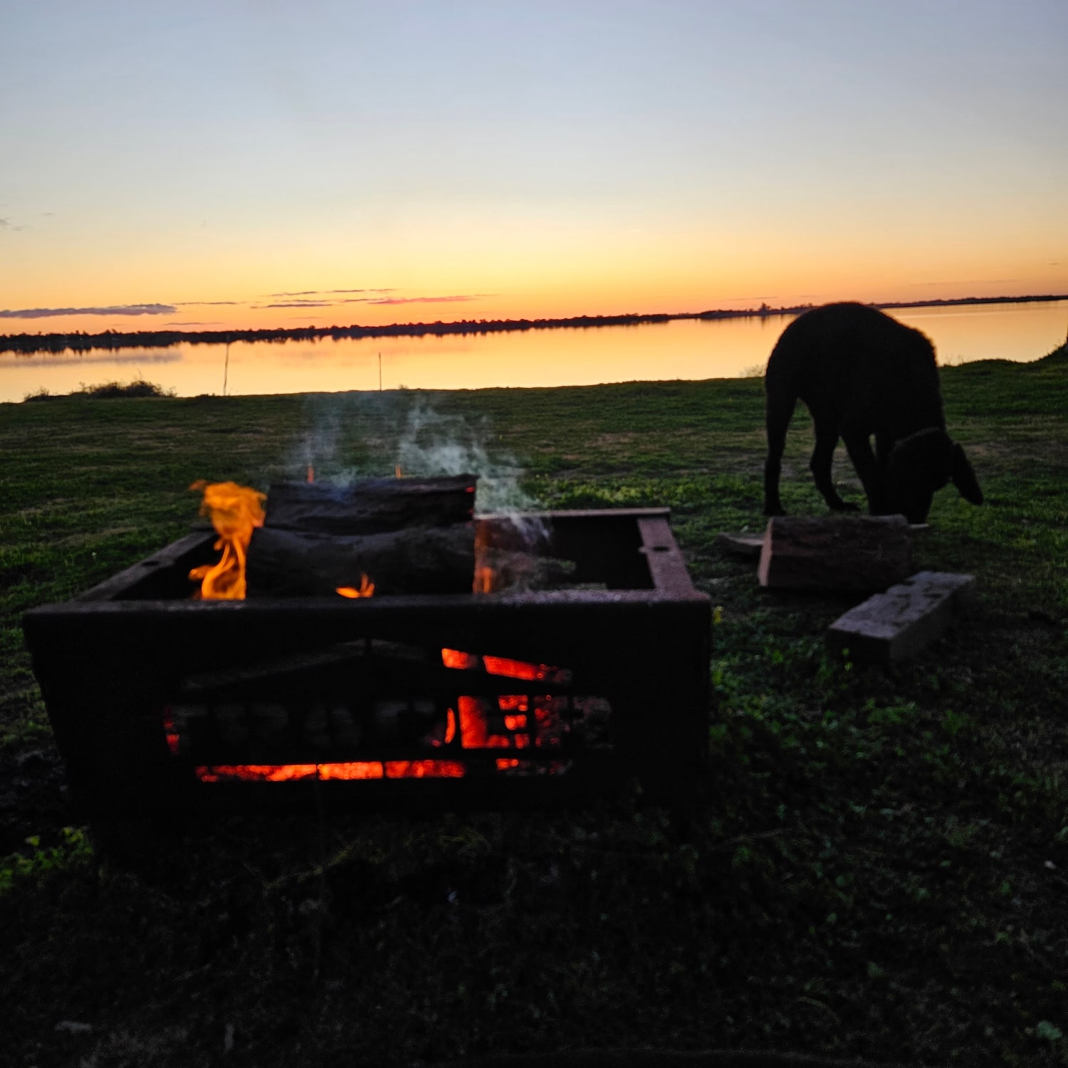 Williams Hill Lake Charm vic 3581