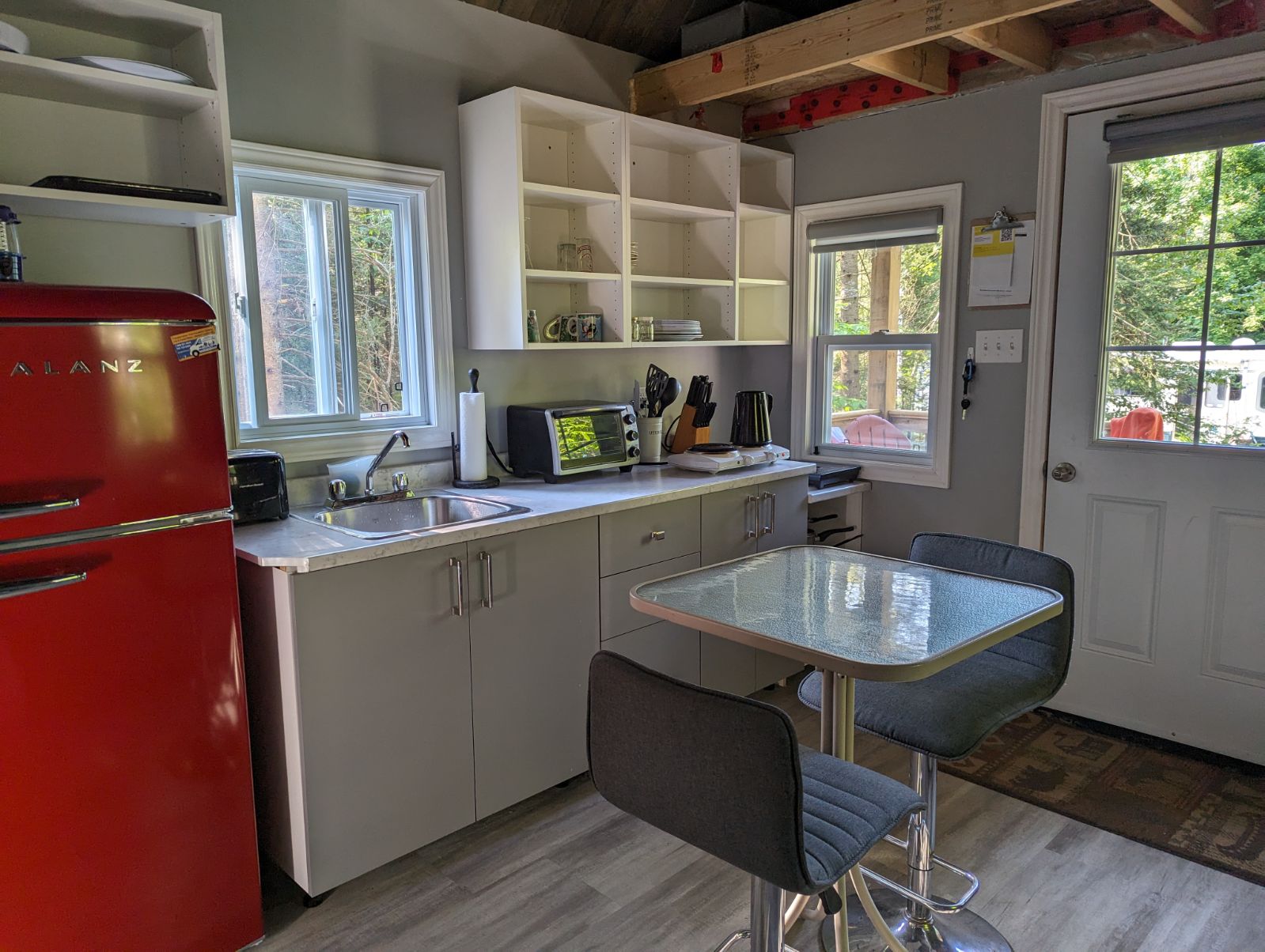 NORTHERN ESCAPE CAMPGROUND AND CABI