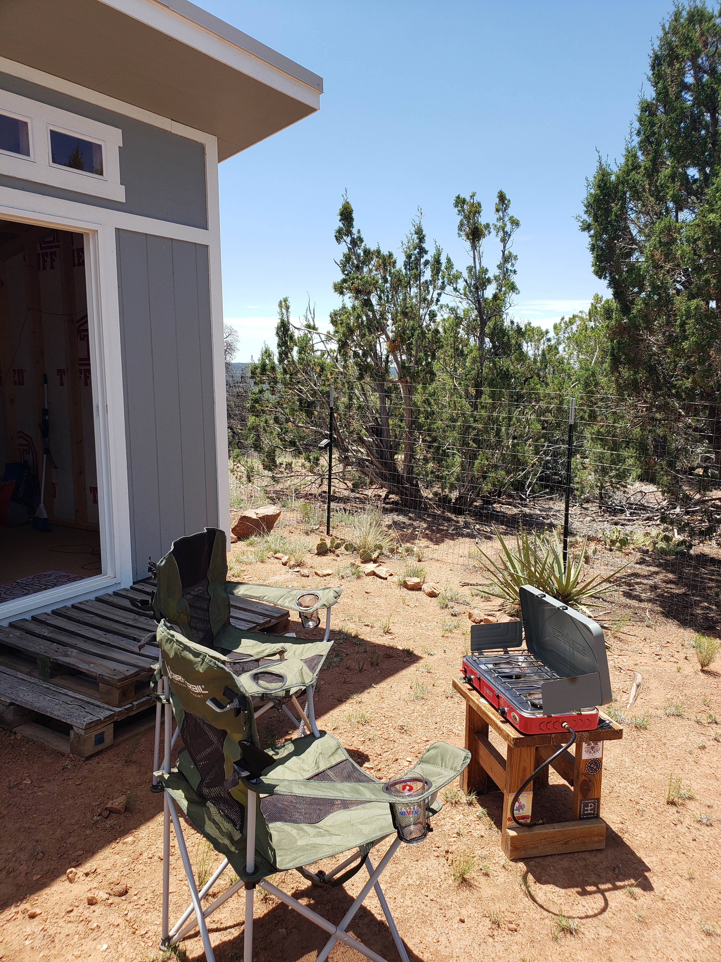 Santa Fe Ridgetop Oasis - Hike In