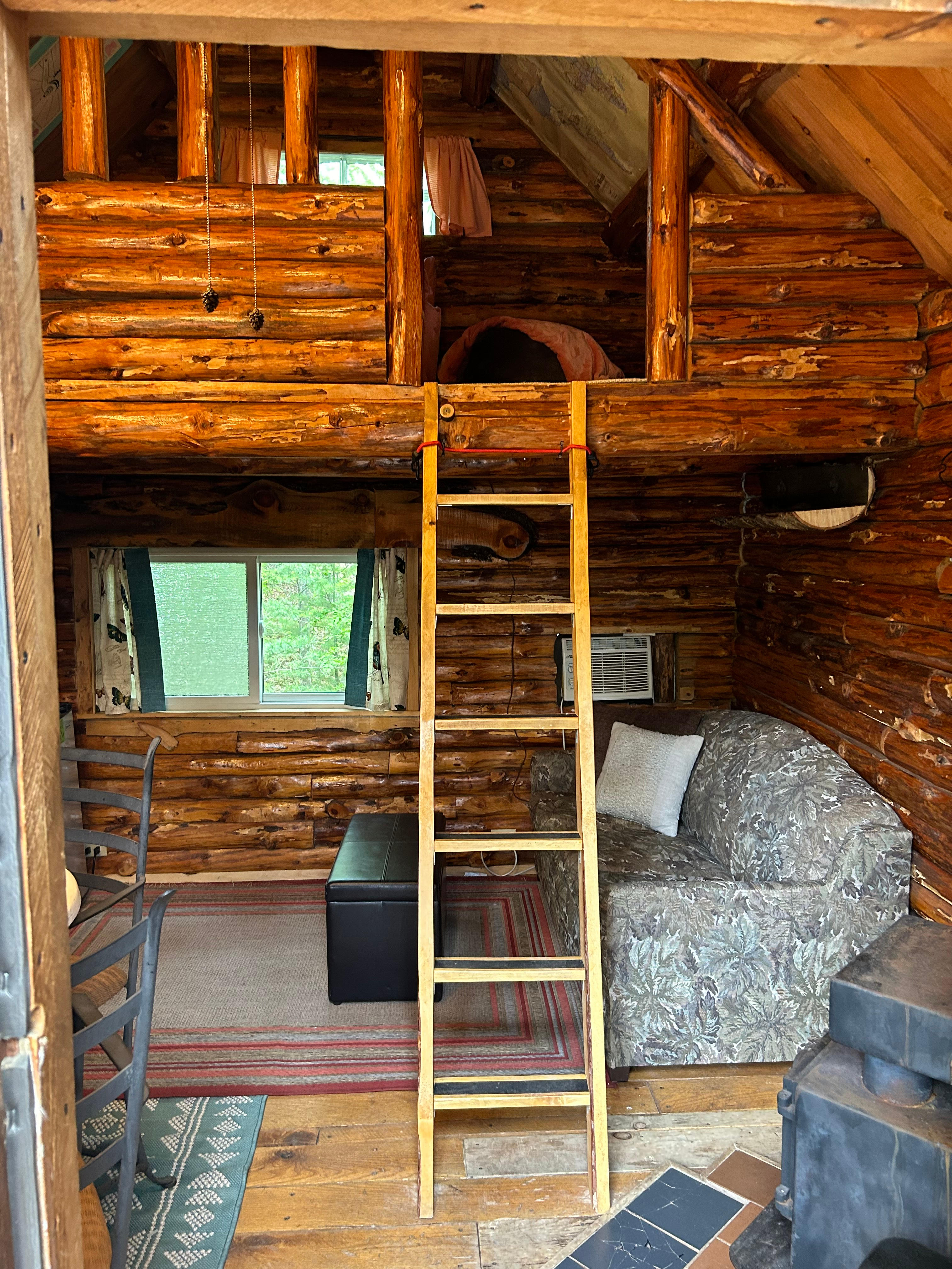 Gitche Gumee Trailside Micro cabin