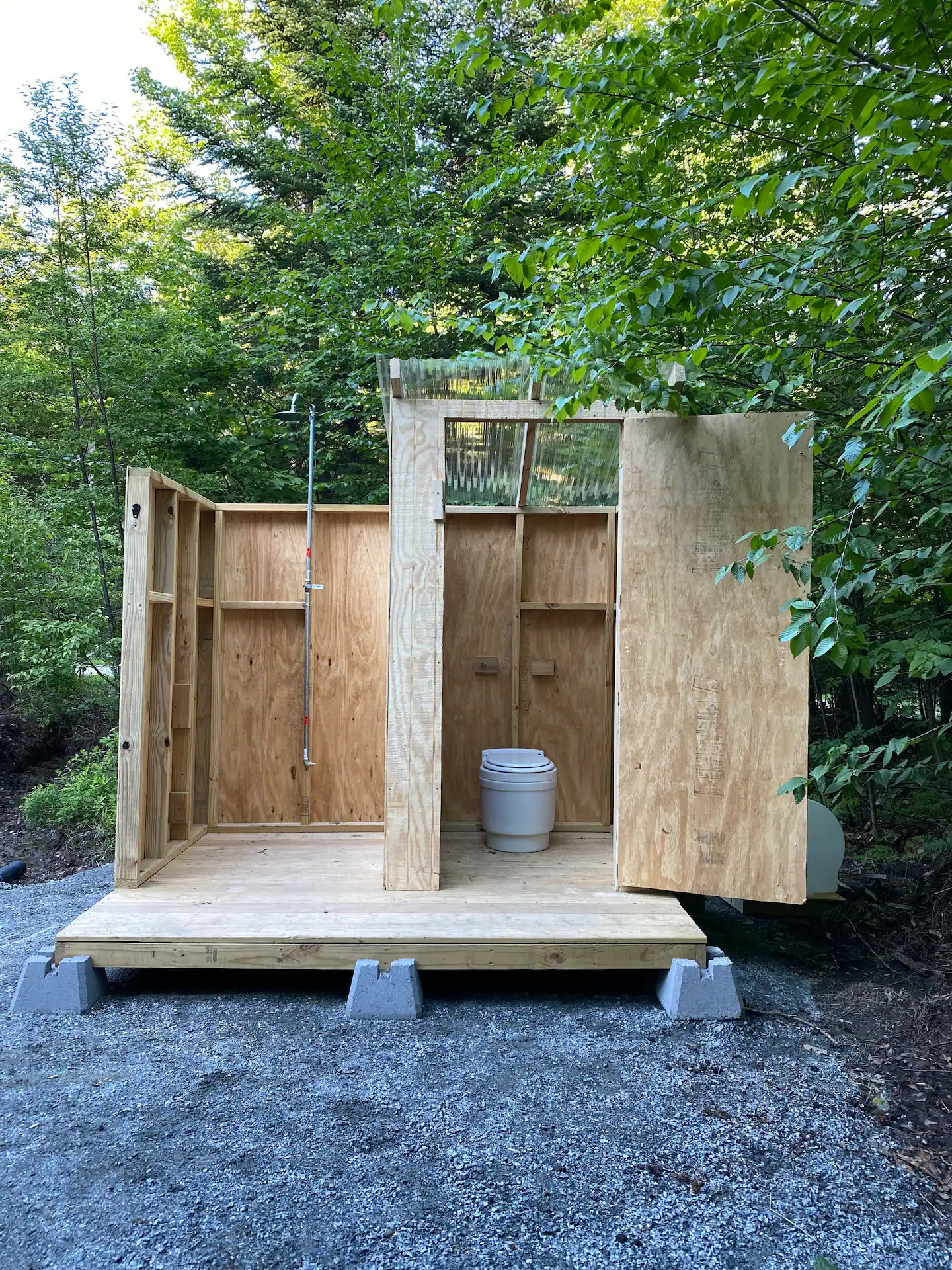 Luxury glamping on Mt. Aggasiz