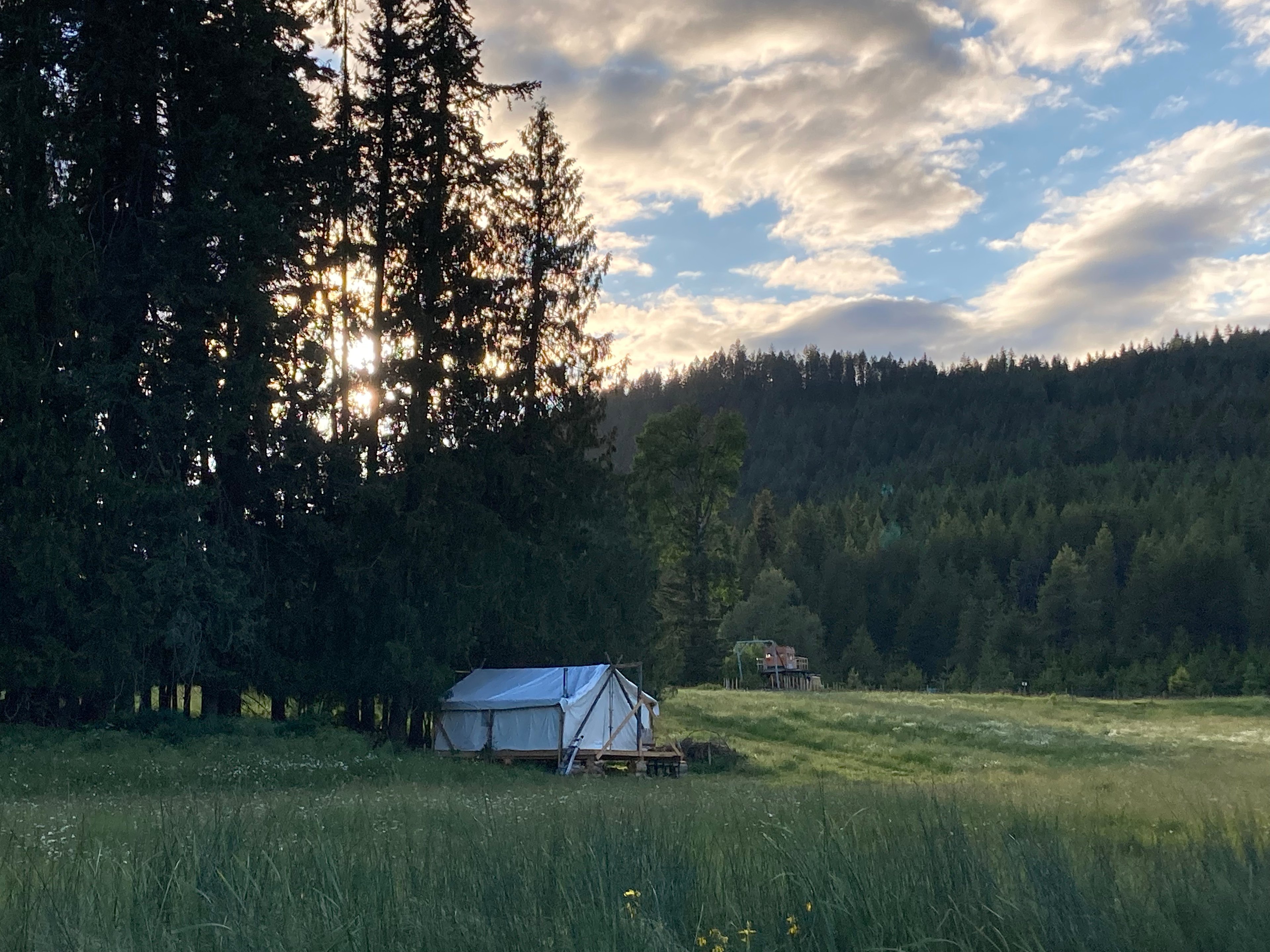 Off-Grid Lakefront Ranch Retreat