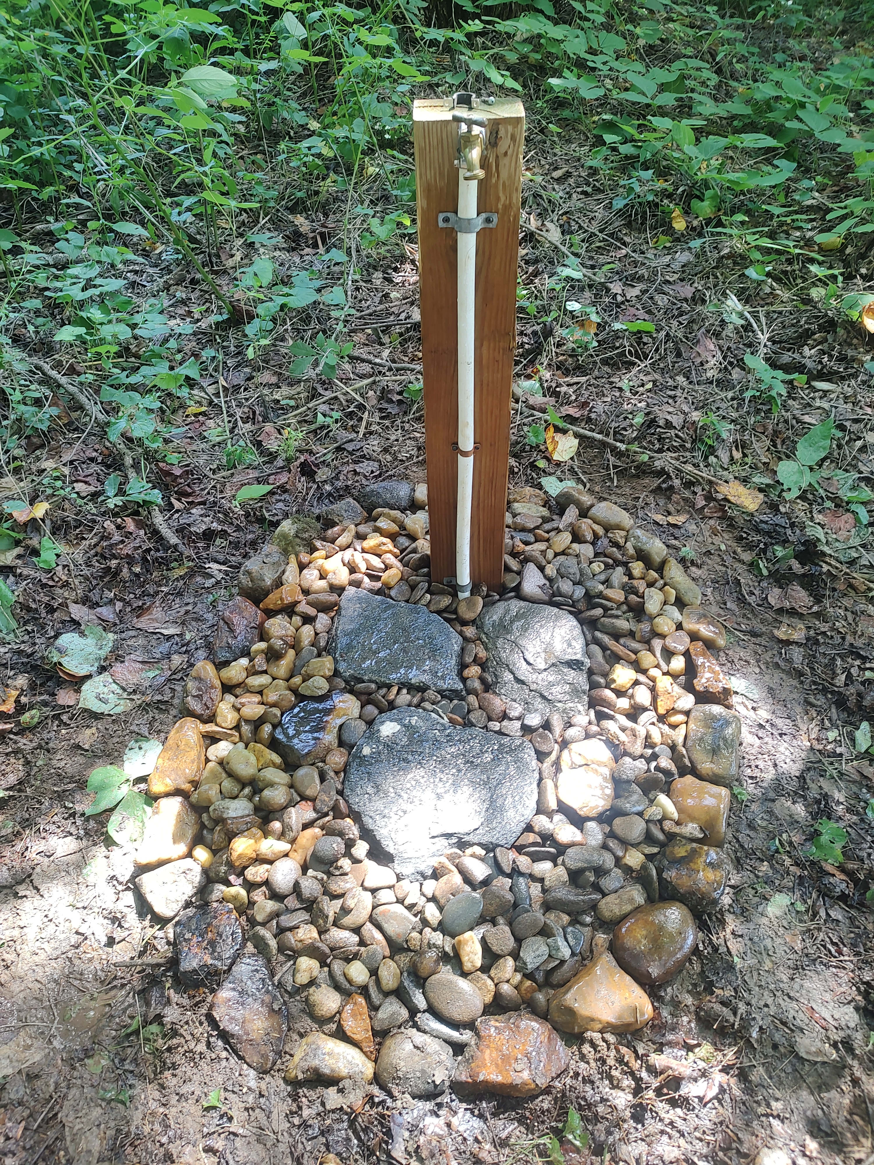 Broken Oak Riverside Getaway