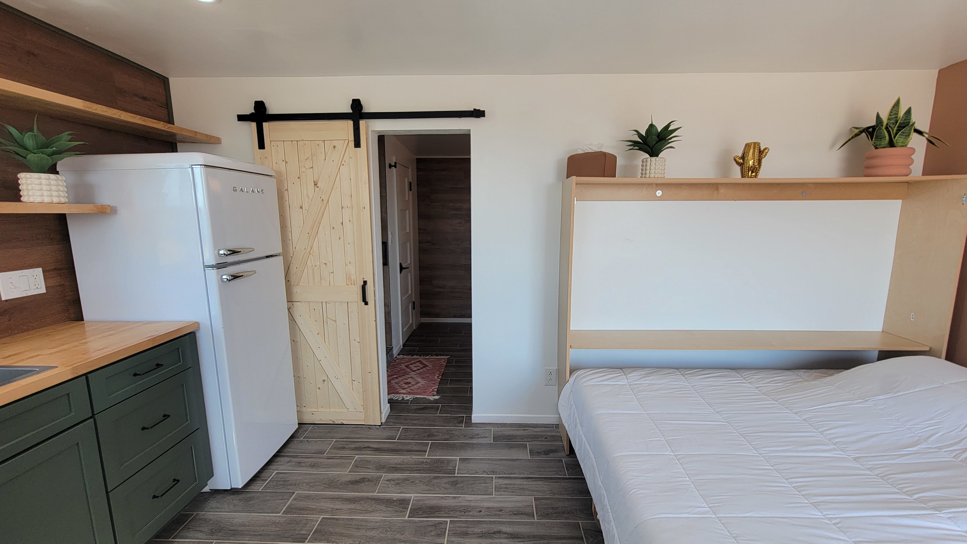 Jack Rabbit Slim / Joshua Tree Tiny House