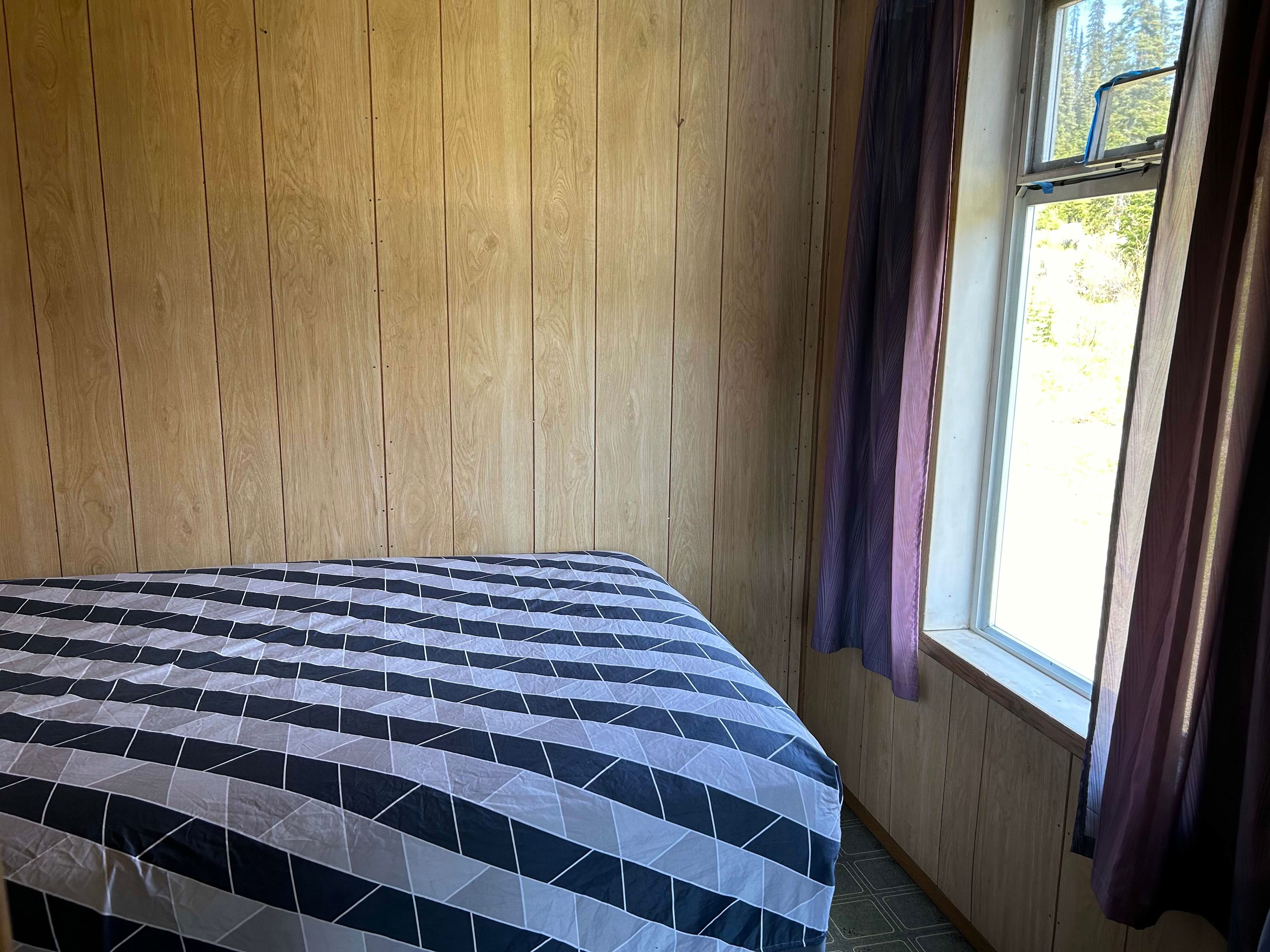 Bedroom 1 of 2 (Queen bed)
