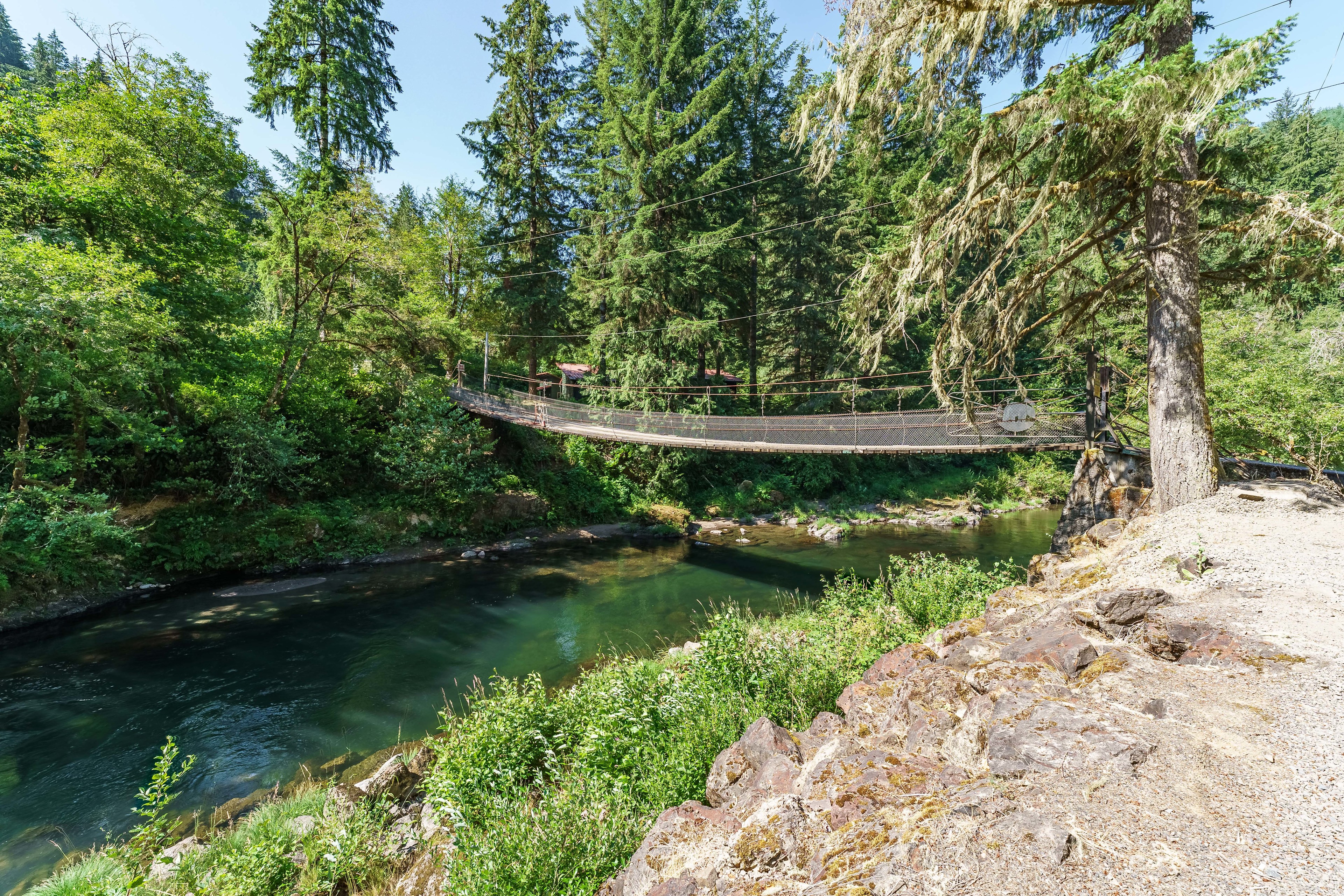 Riverfront Glamping & Camping